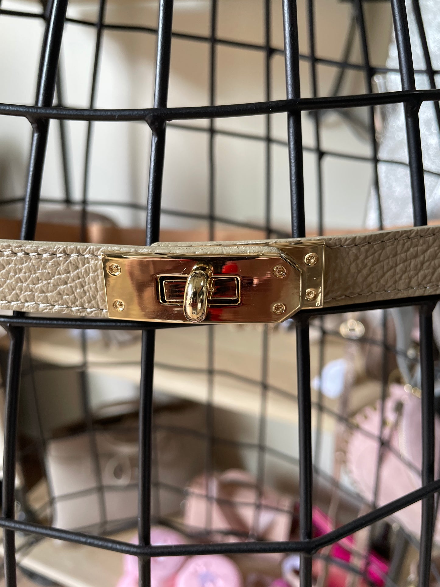 Ceinture Hanna en cuir grainé coloris taupe