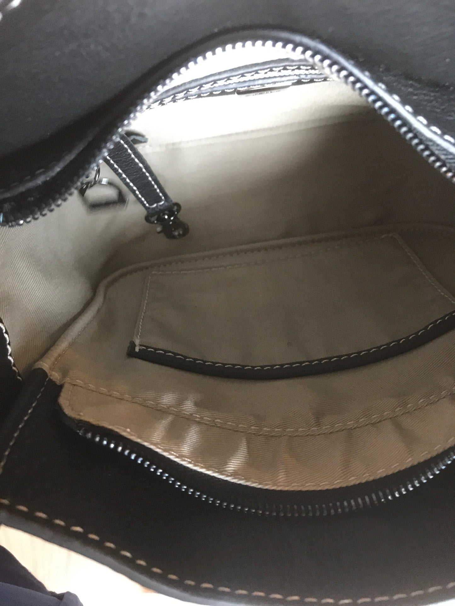 Sac bandoulière ligne Foudre Noir (Étrier)
