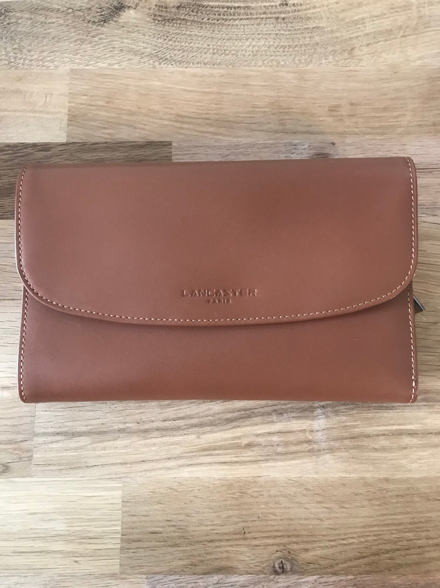 Portefeuille Compagnon en cuir lisse - ligne Paris PM- LANCASTER camel
