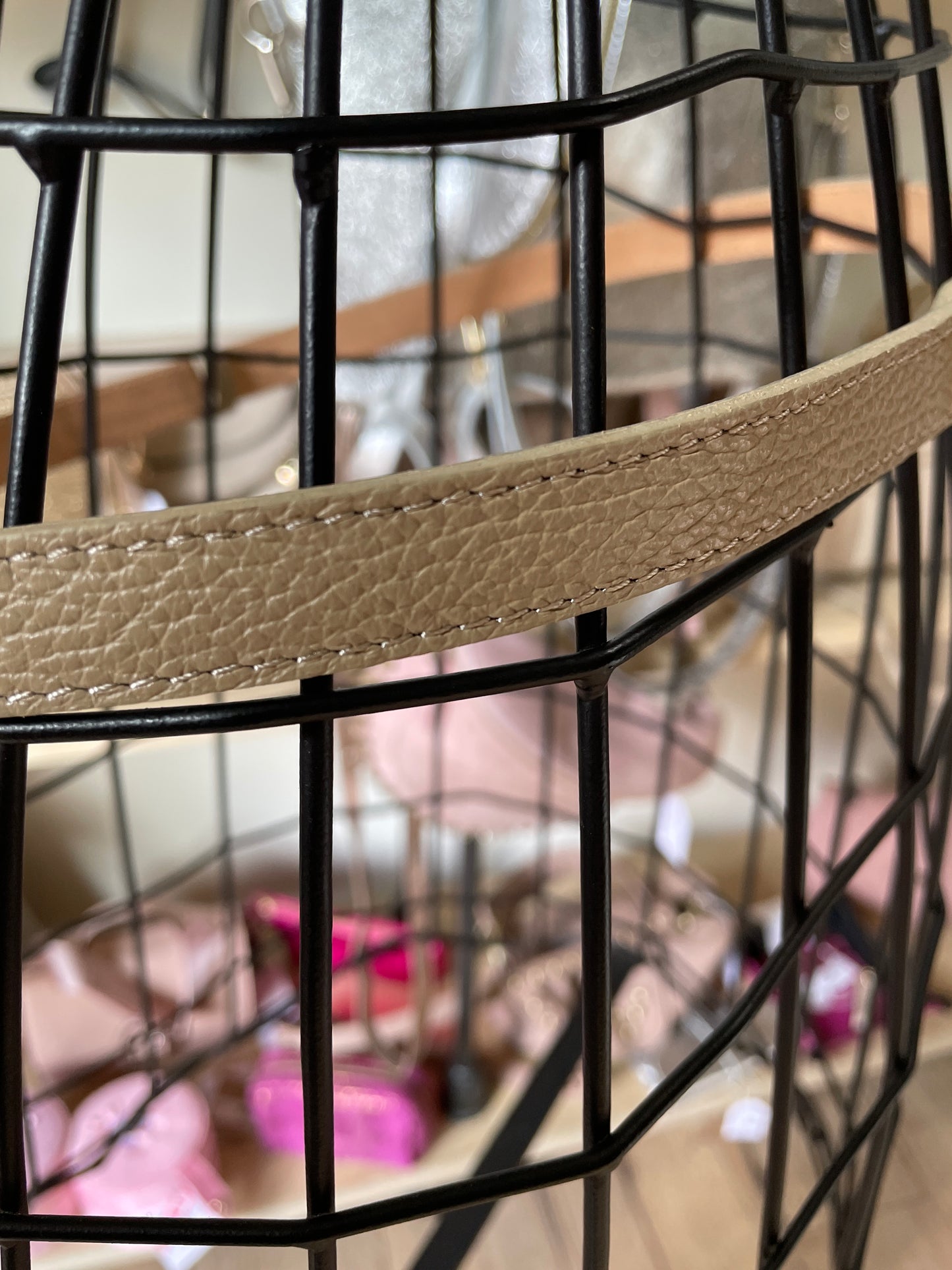 Ceinture Hanna en cuir grainé coloris taupe