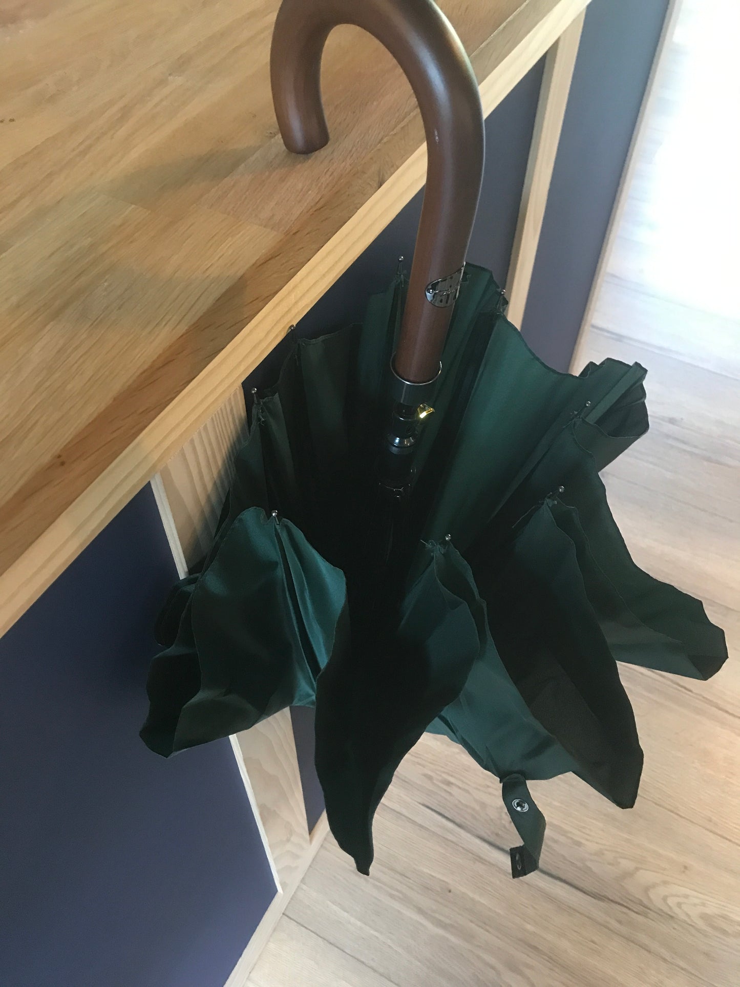 Parapluie automatique poignée bois vert sapin Pierre Vaux