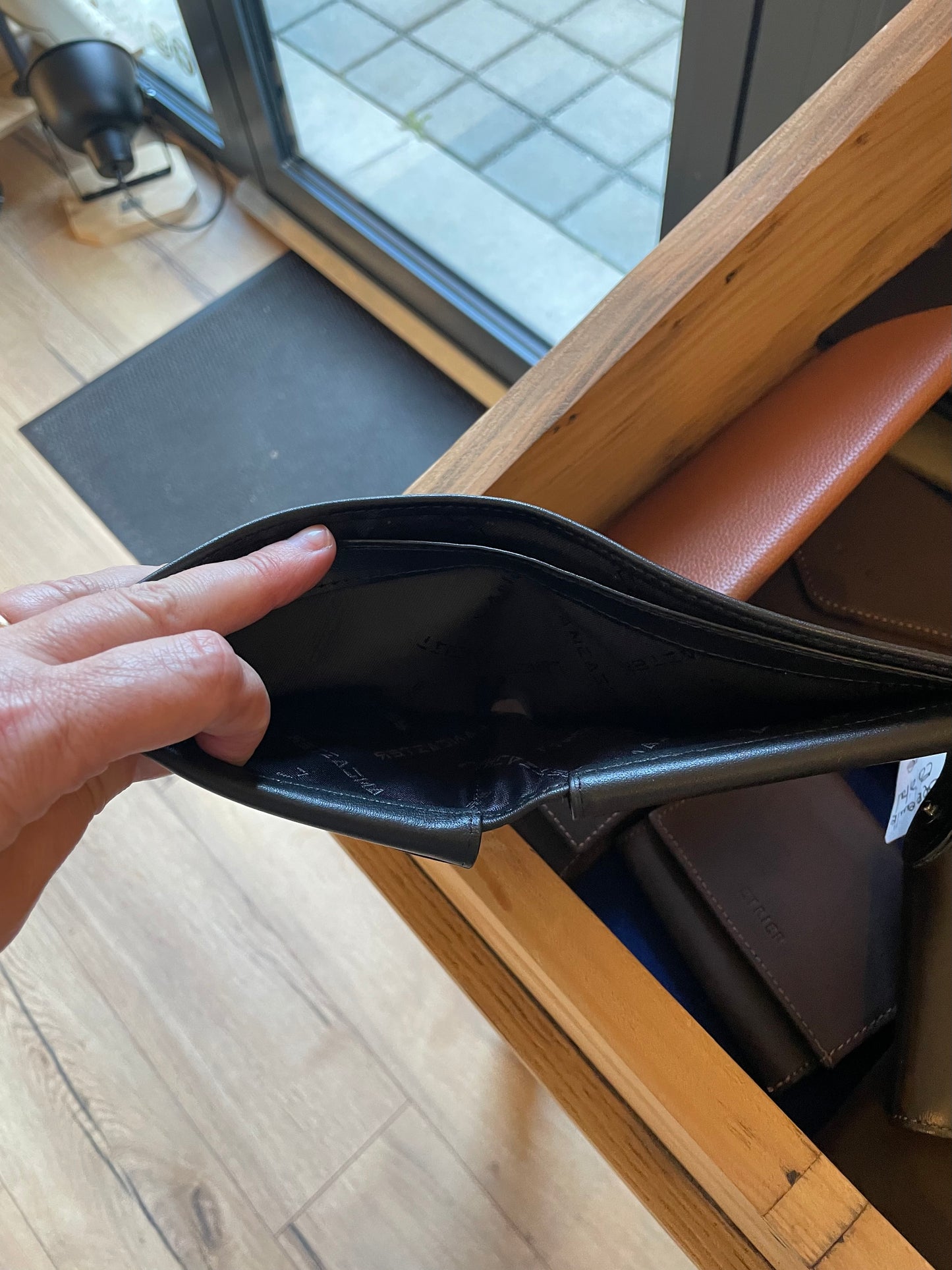 Petit portefeuille /porte monnaie en cuir lisse noir - Lancaster