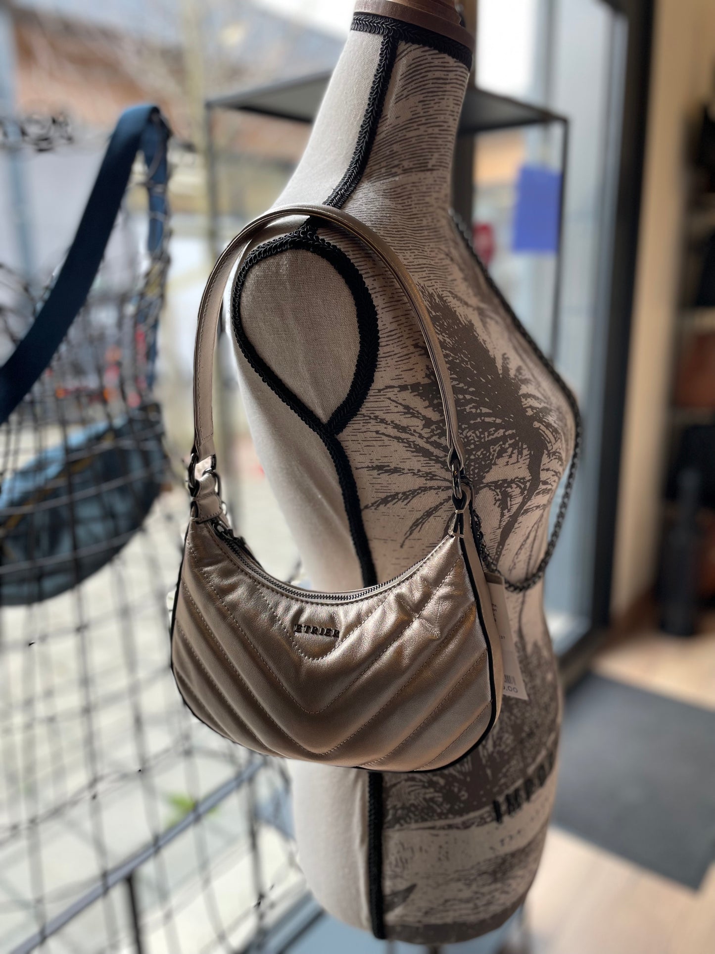 Sac bandoulière Rafale Demi-lune en cuir coloris platine ÉTRIER