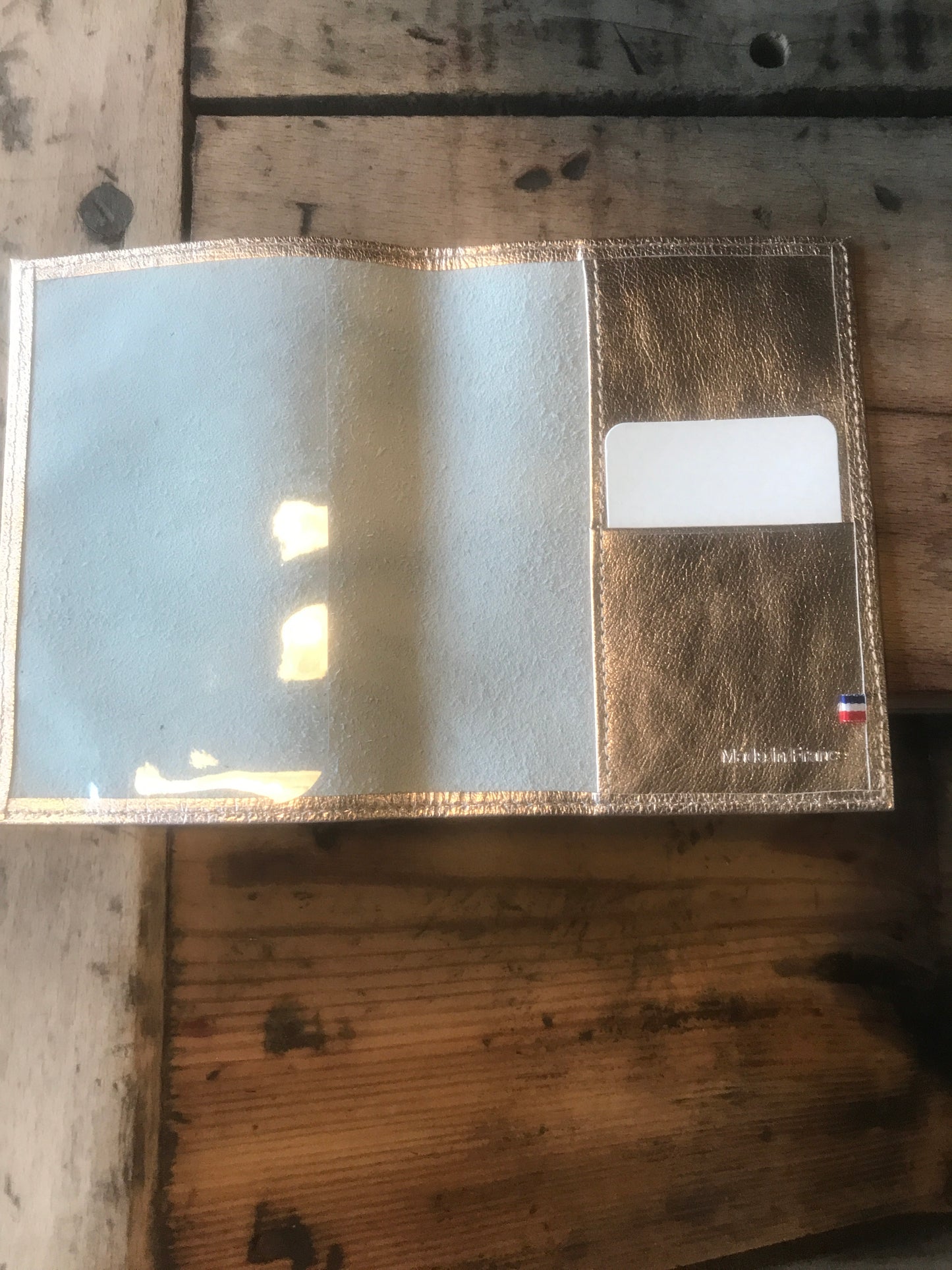 Etui passeport Étincelle irisée en cuir coloris Champagne - Etrier
