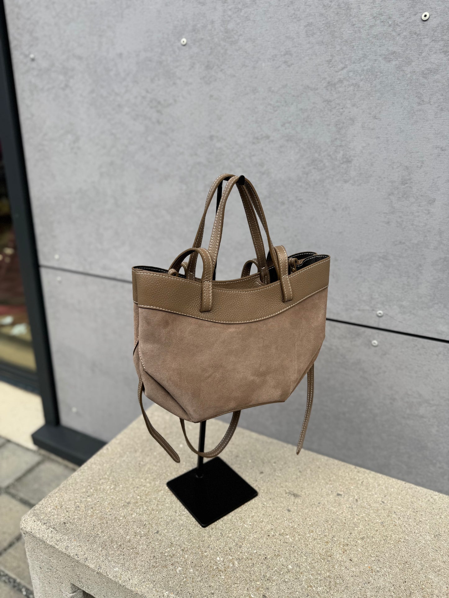 Sac Pauline daim et cuir graine coloris taupe