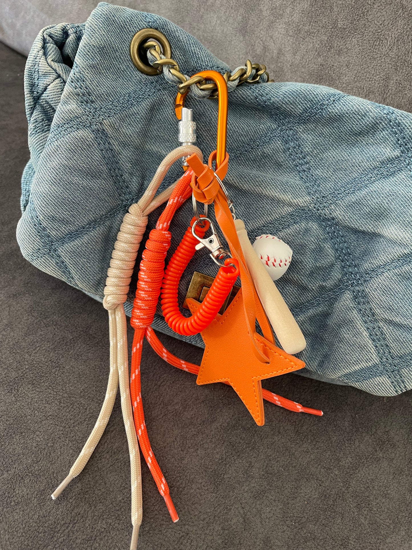 Bijou de sac - Étoile orange