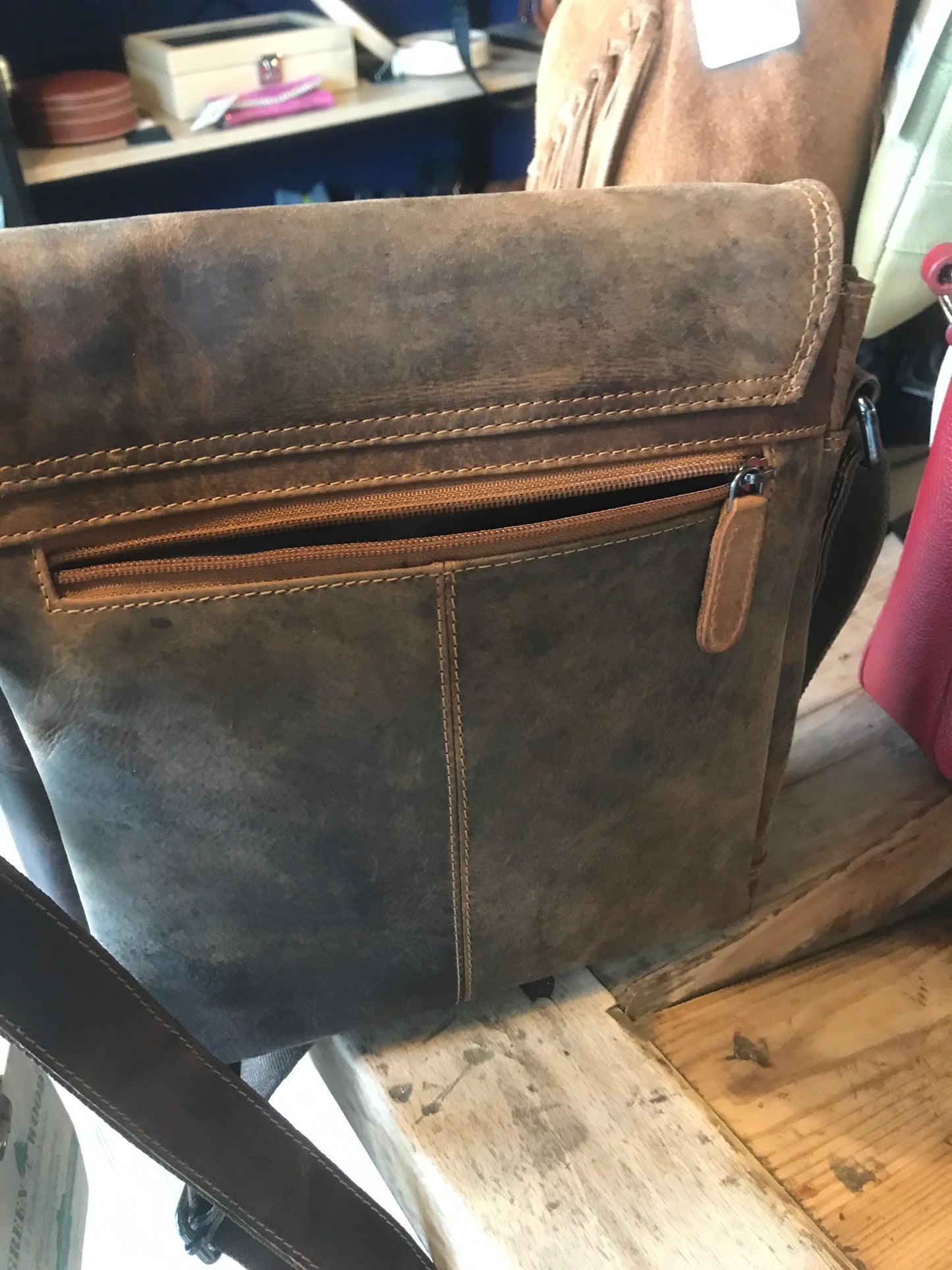 Petite sacoche à bandoulière au look vintage coloris camel - Greenwood