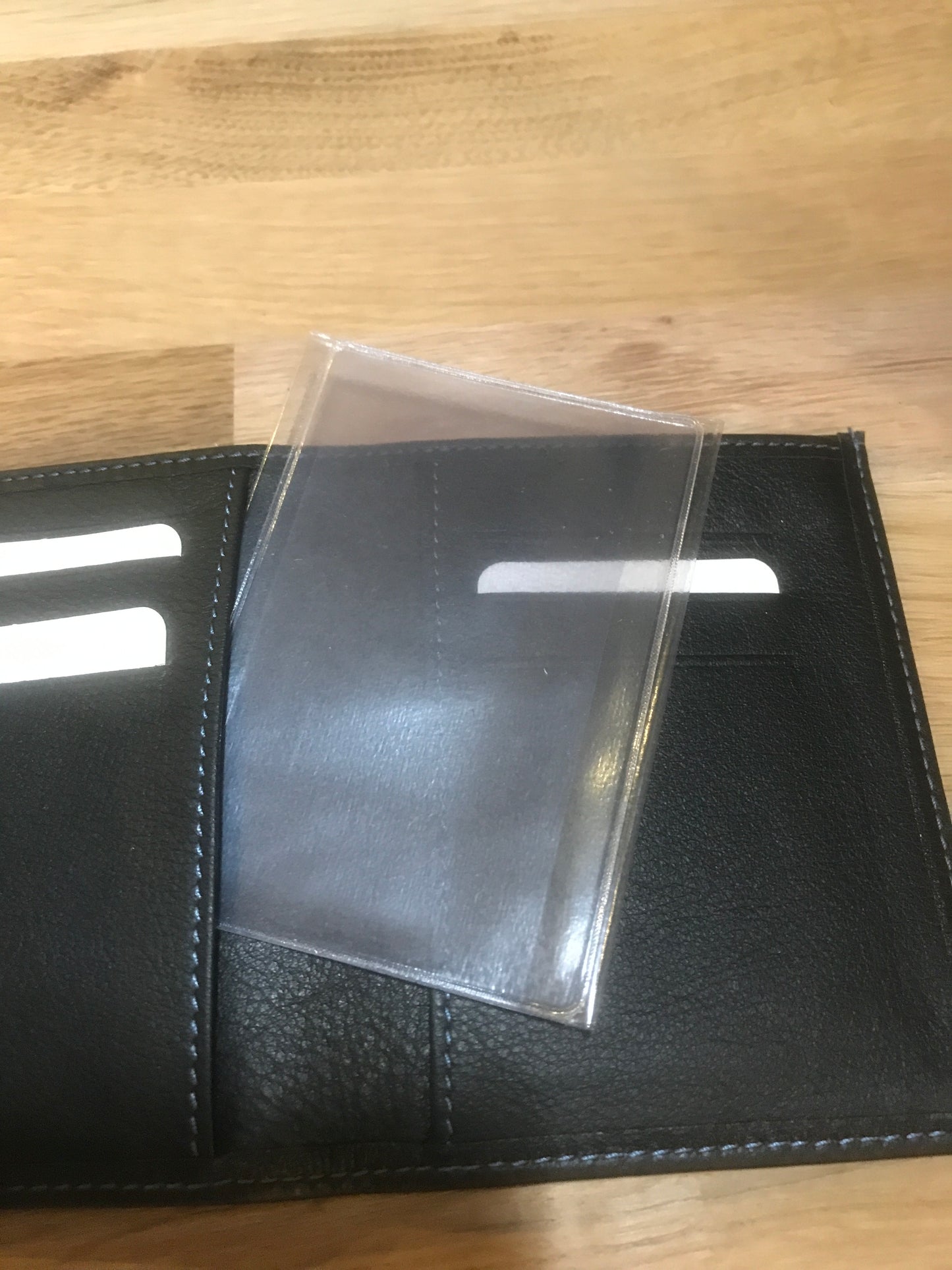 Portefeuille en cuir noir ligne Paris - Etrier