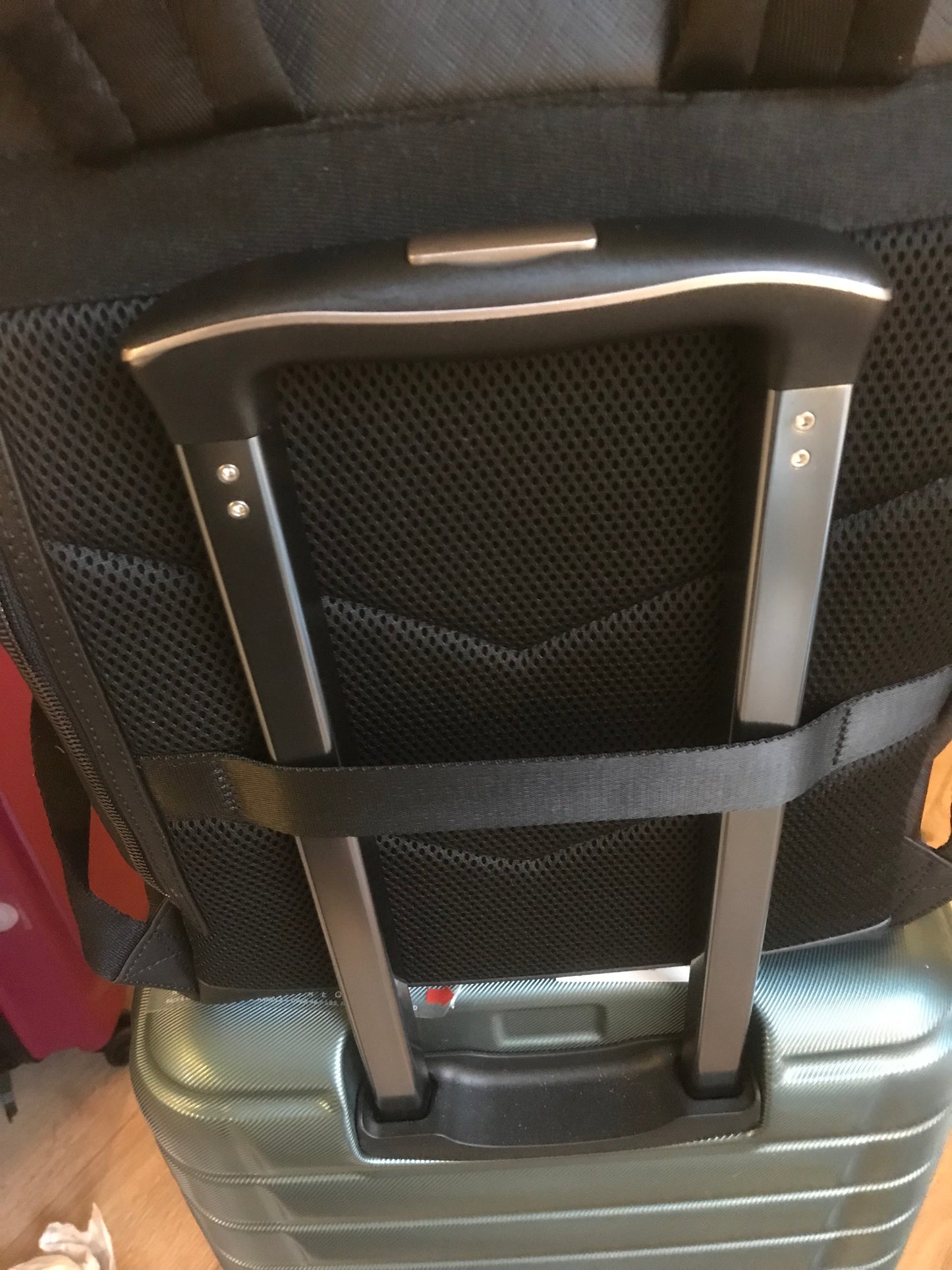 Sac à dos business en cuir ligne Flèche 1 compartiment PC 15’´- Etrier