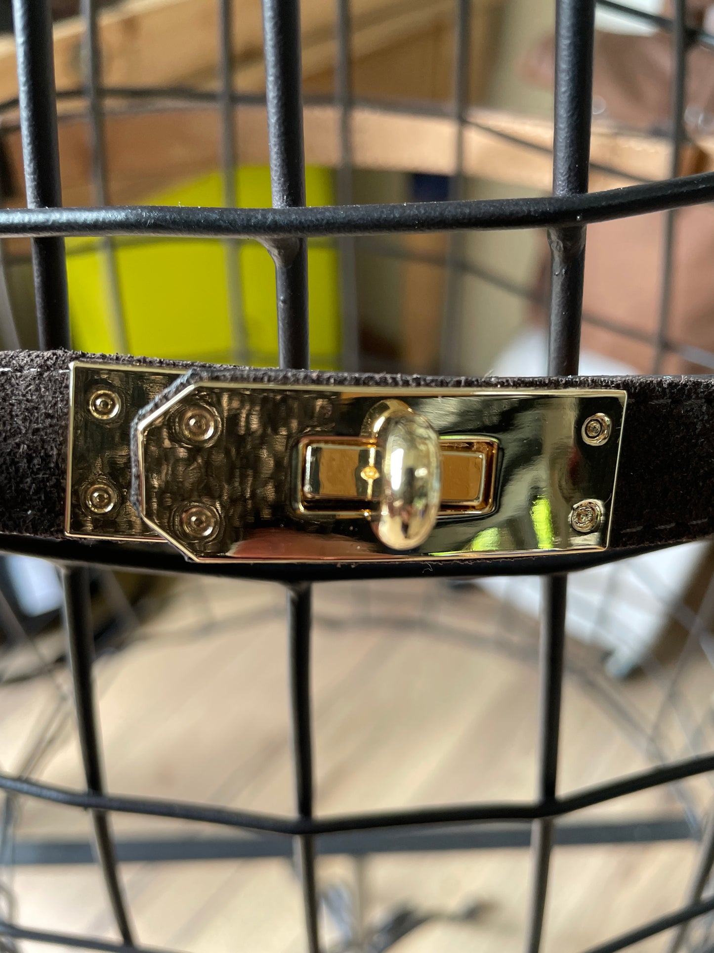 Fine ceinture Hanna en cuir suédé coloris Brun foncé