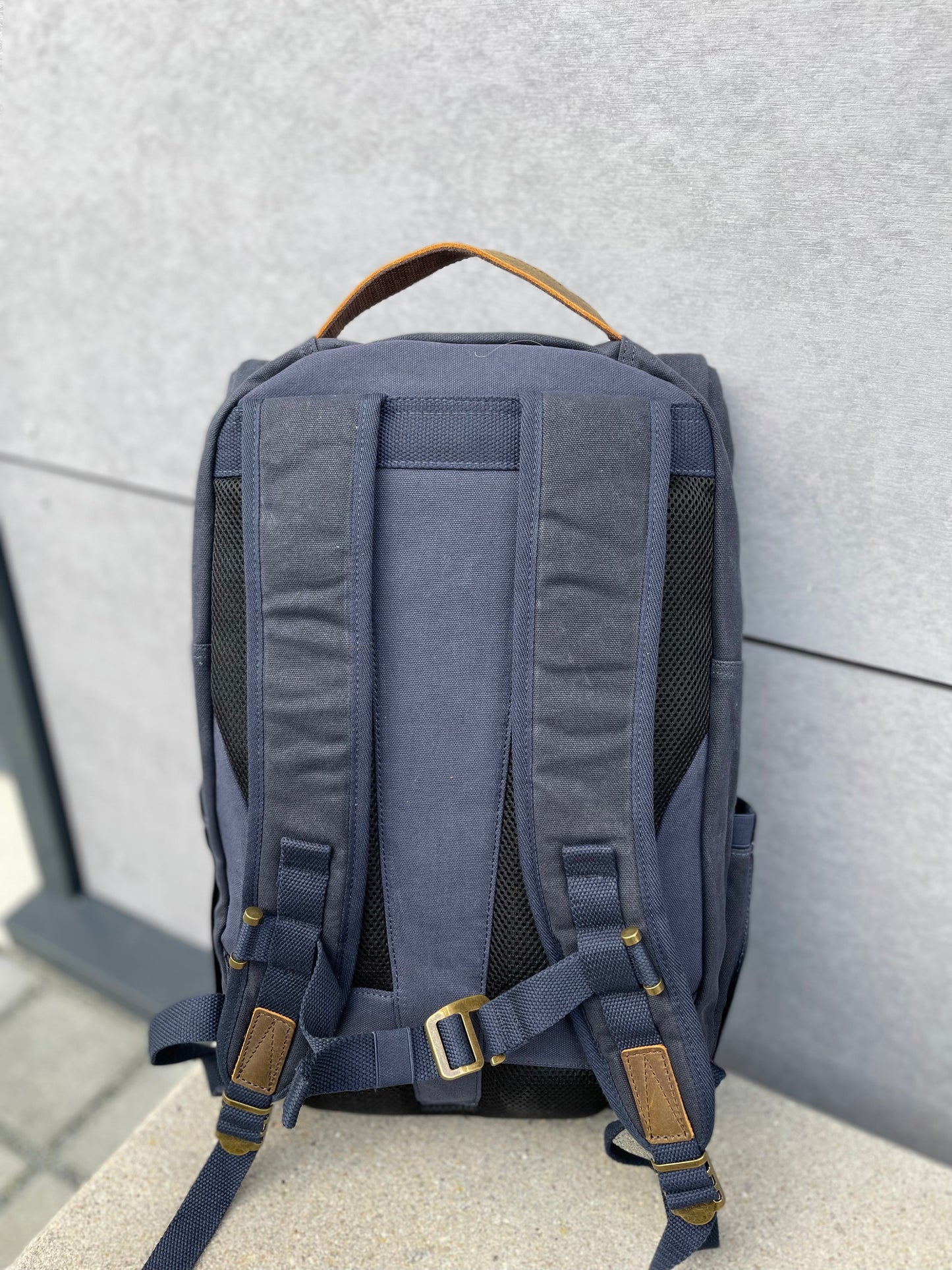 Sac à dos au look vintage en toile waxée et cuir - Alaskan Maker