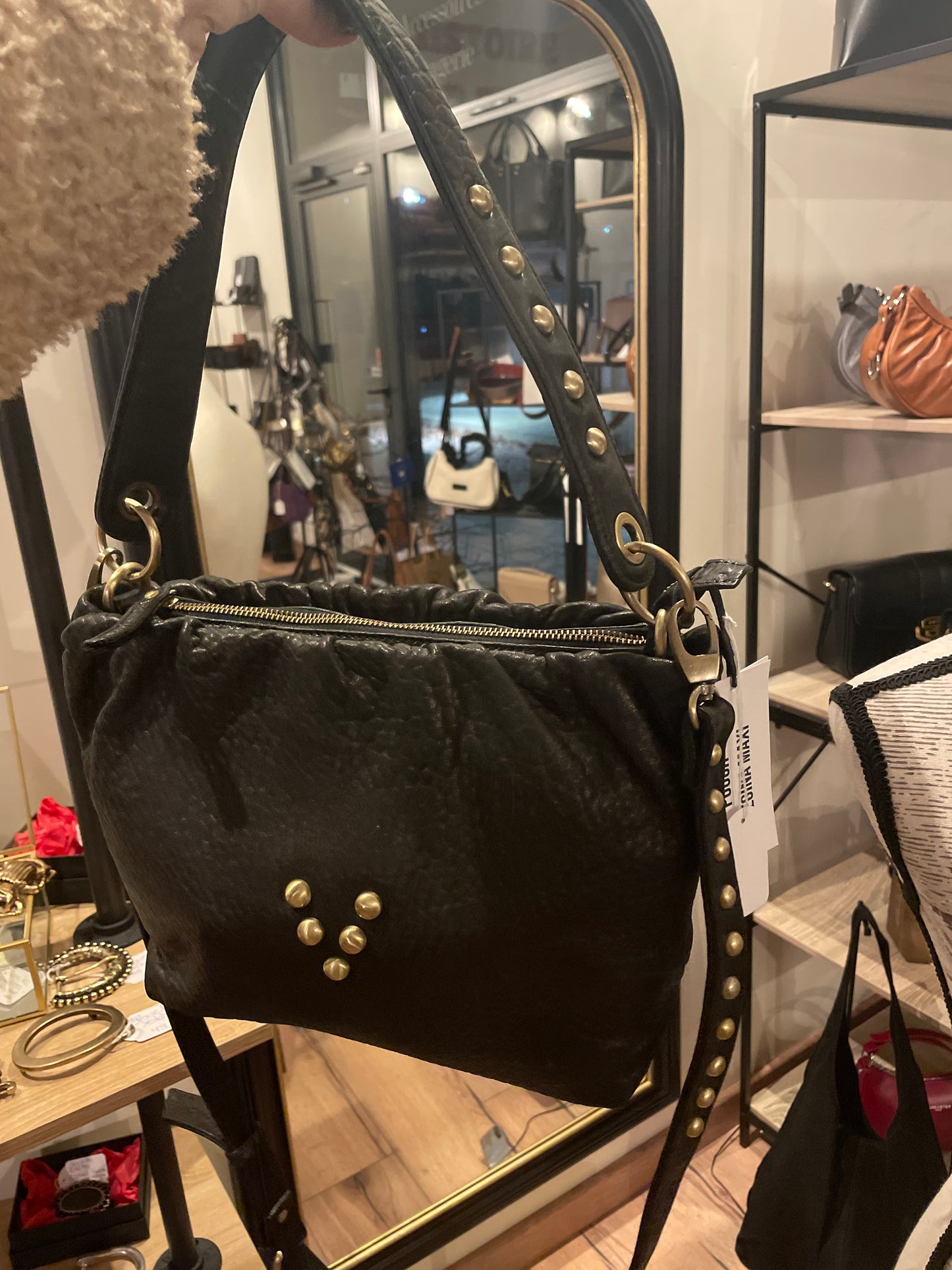 Sac Maxi Pouch Regina noir - VIRGINIE DARLING