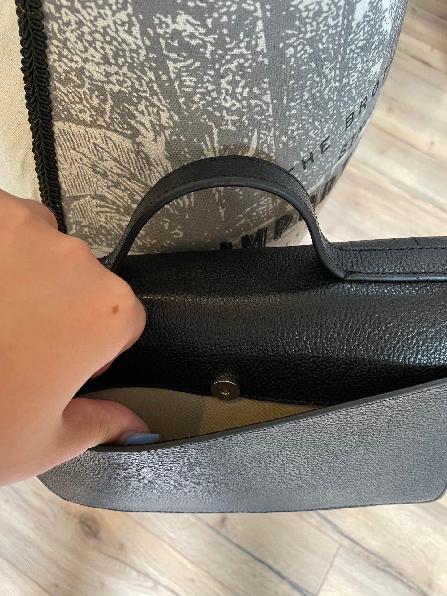 Sac bandoulière M Altesse en cuir noir Étrier