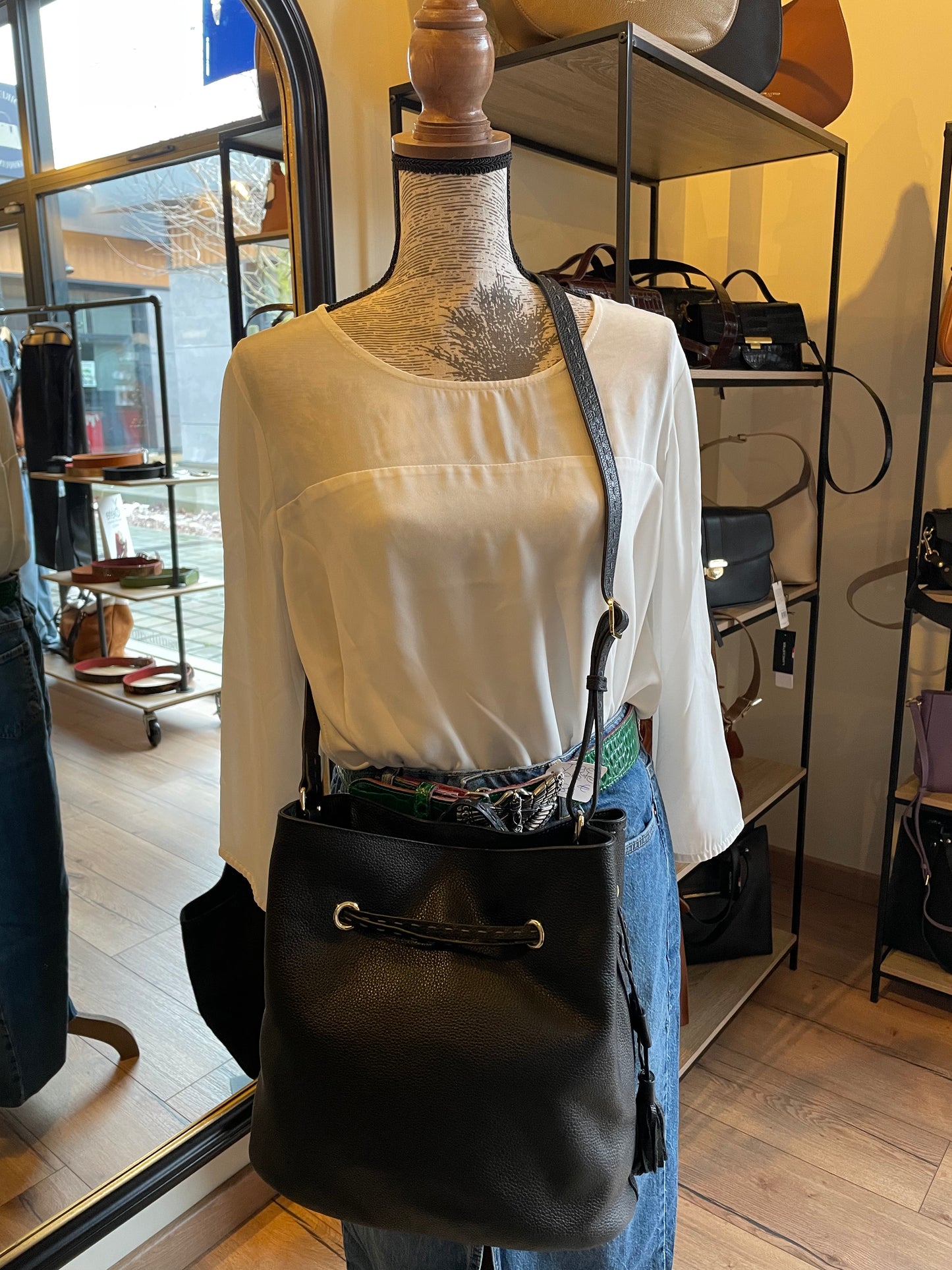 Sac seau en cuir noir Tradition - ETRIER