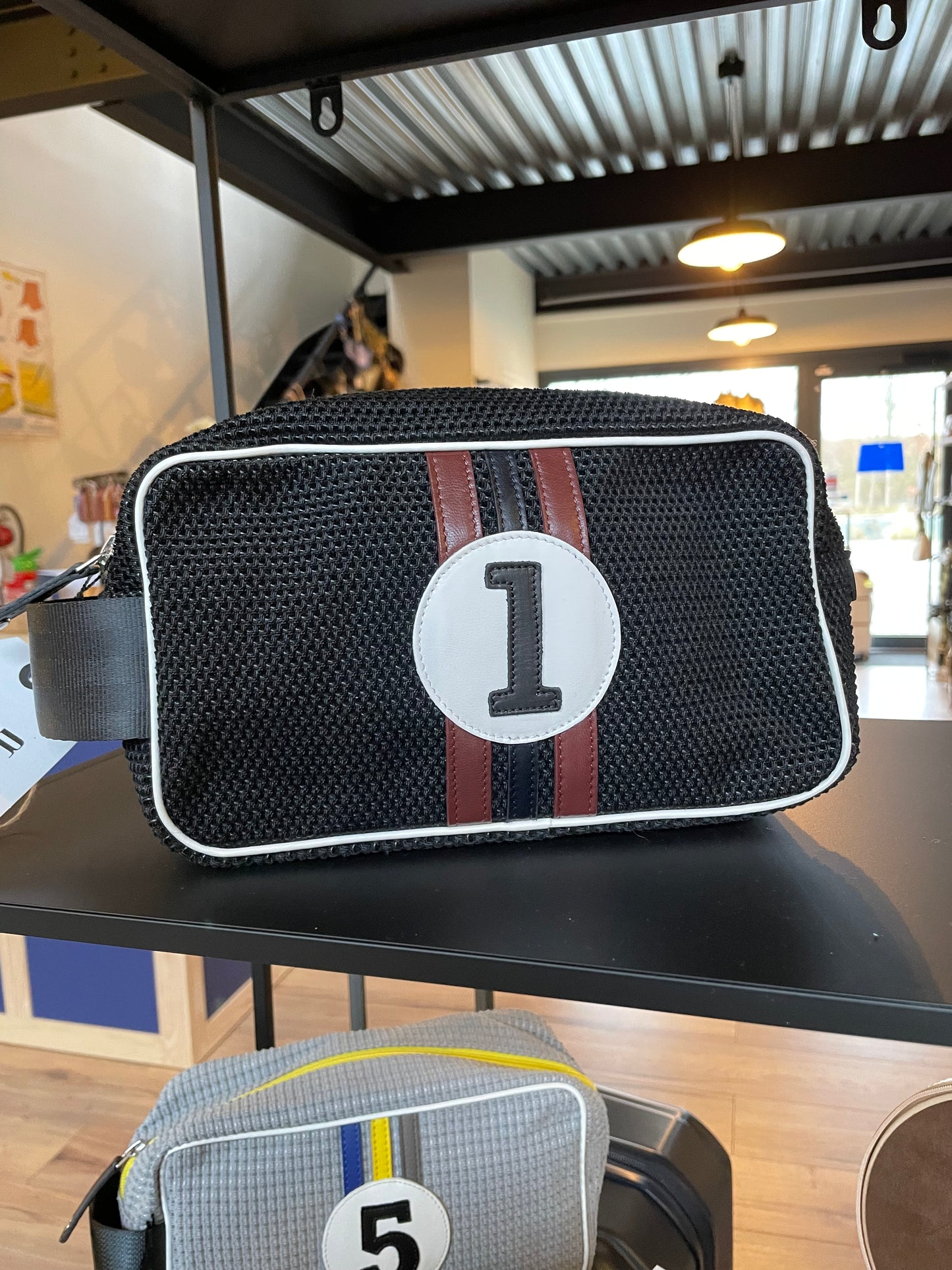 Trousse de toilette E2R noire chiffre 1