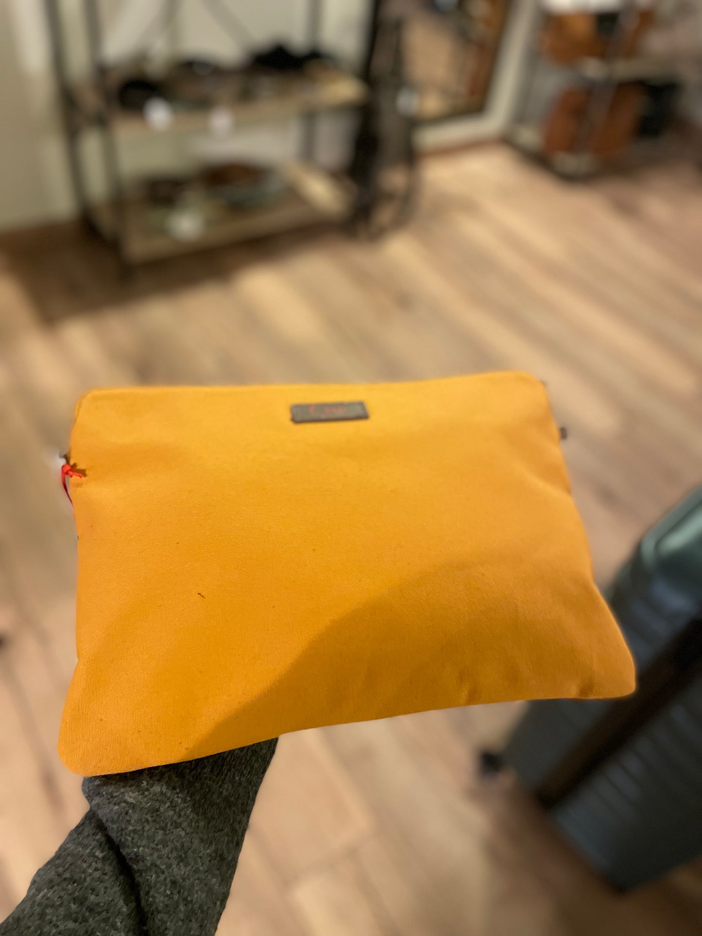 Pochette/housse ordinateur 13" en cuir irisé marque C.OUI (3 coloris)