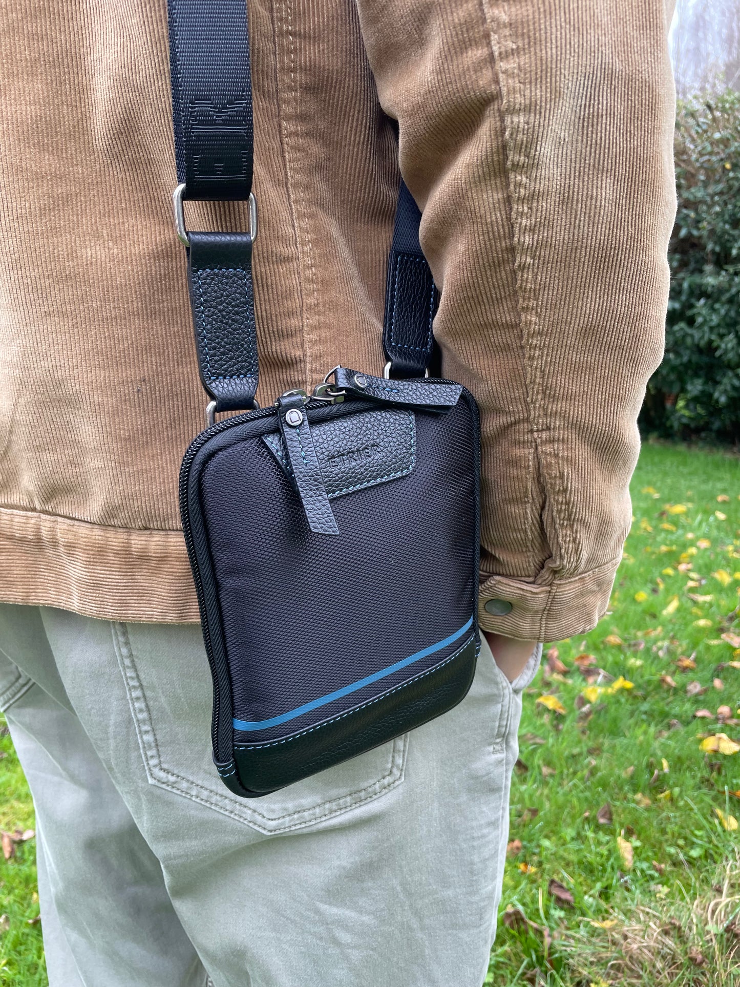 Sac bandoulière collection Sport en nylon garni cuir - Étrier