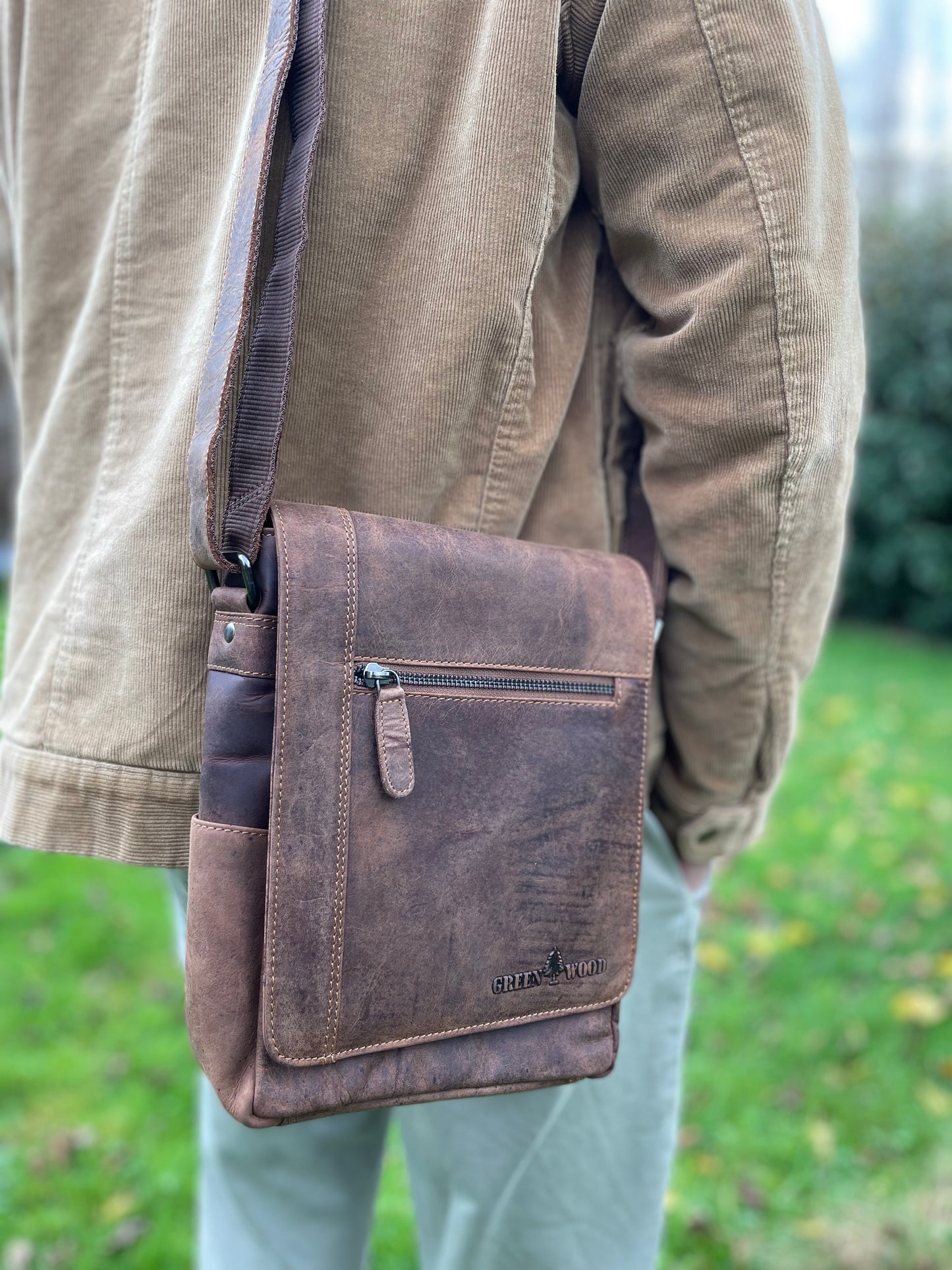 Sac messager/ Sac bandoulière en cuir au look vintage camel Roméo - Greenwood