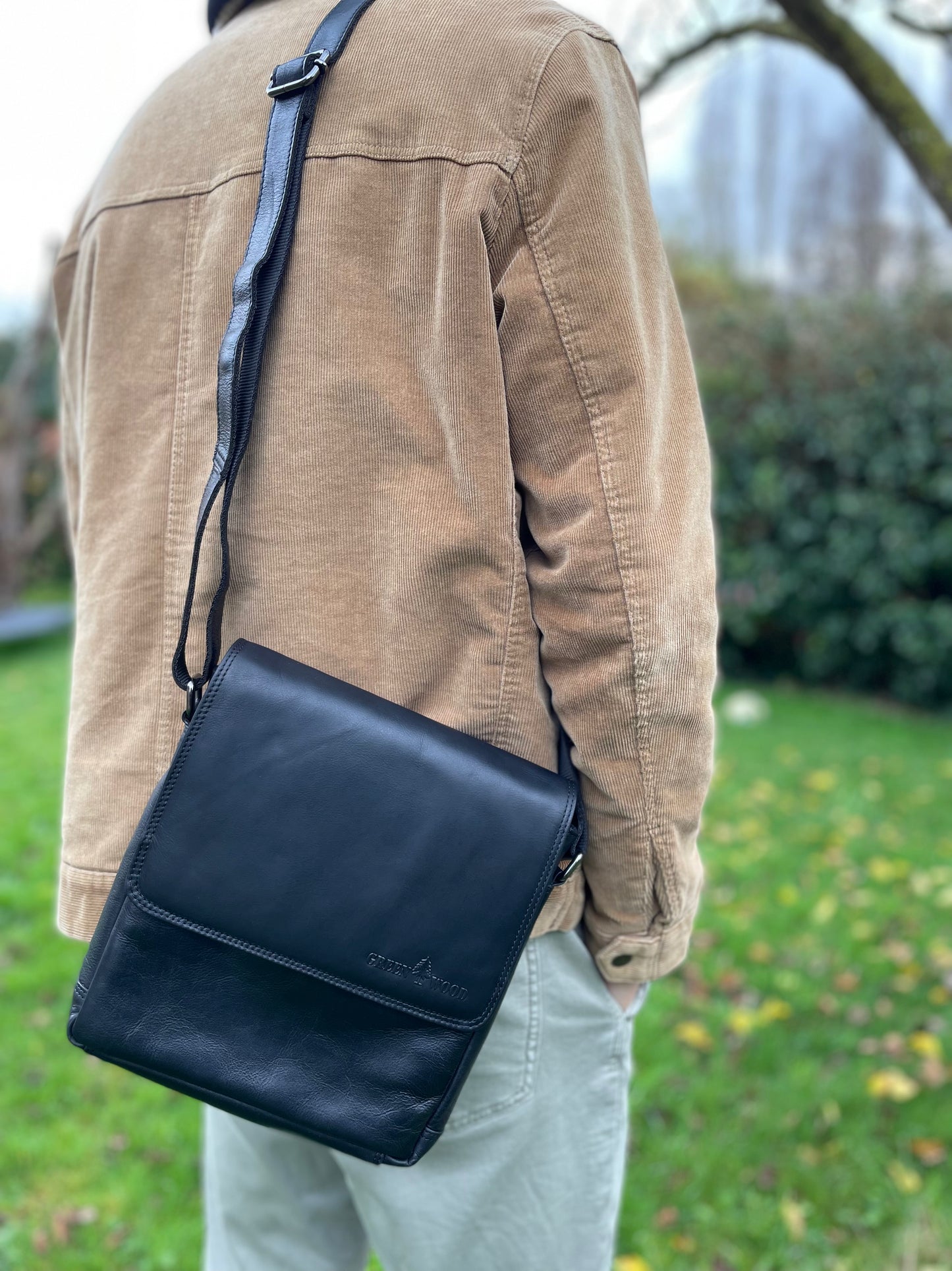 Sacoche bandoulière en cuir noir - Greenwood