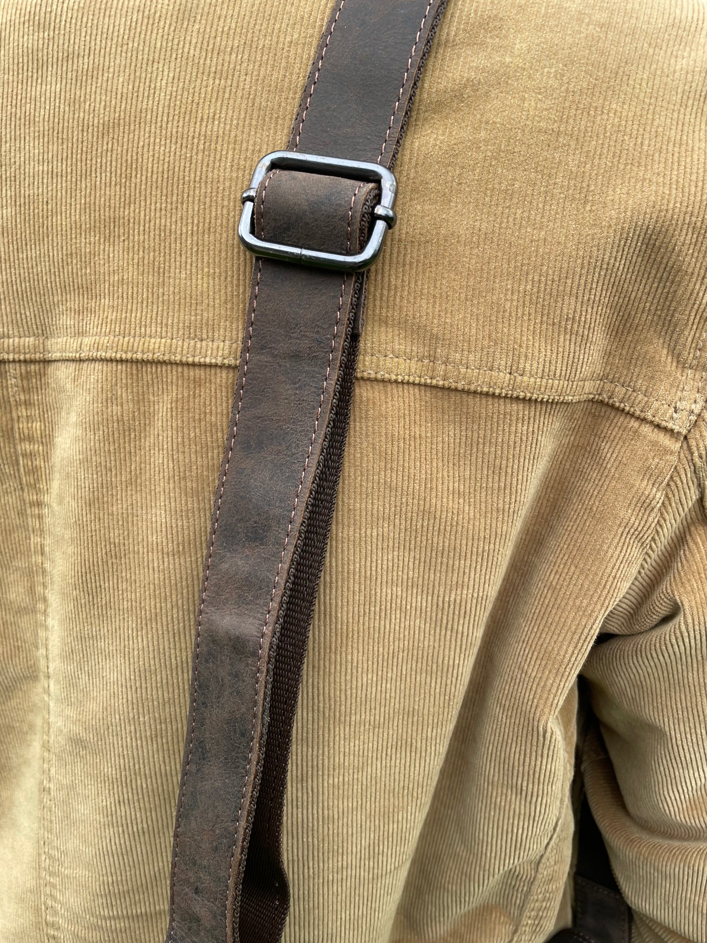 Sac messager/ Sacoche bandoulière en cuir au look vintage coloris brun / Greenwood