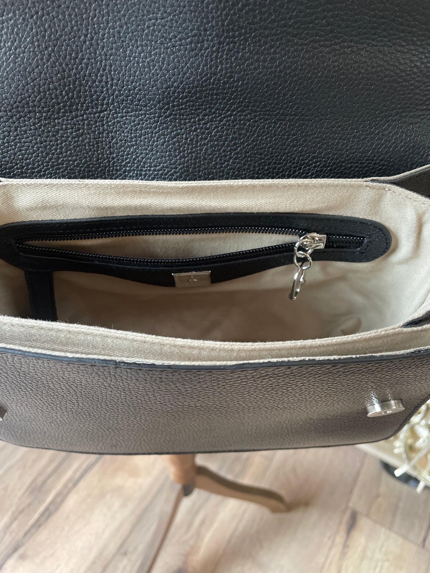 Sac bandoulière M Altesse en cuir noir Étrier