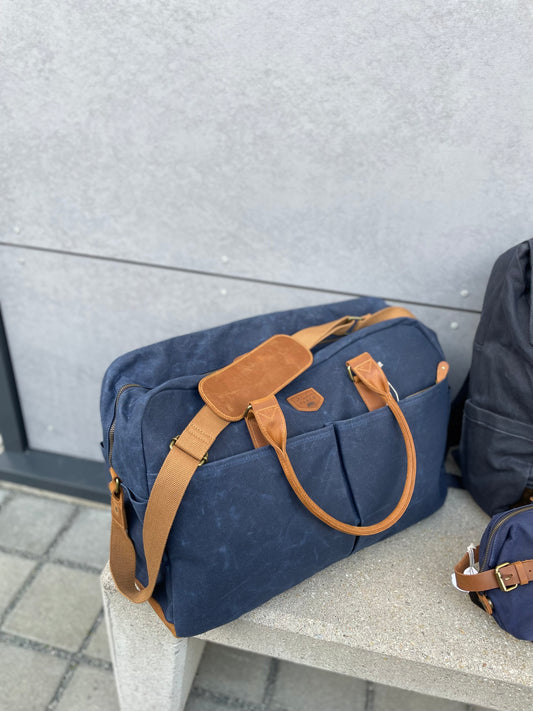Sac de voyage bleu en toile waxée et cuir - Alaskan Maker