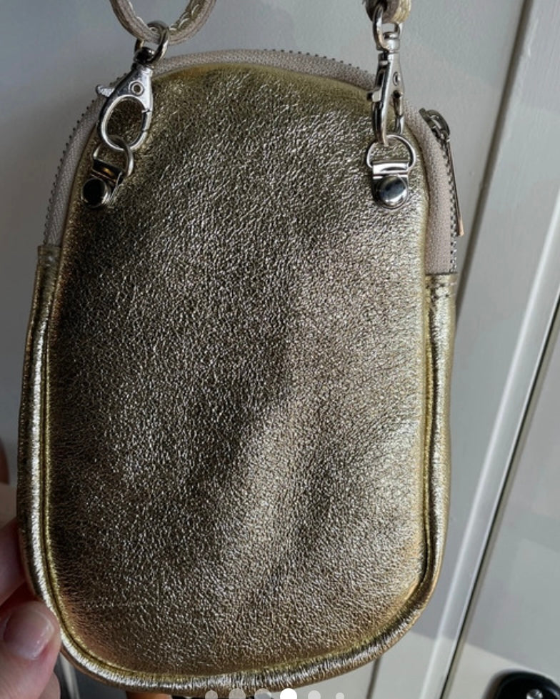 Porte téléphone en cuir irisé doré