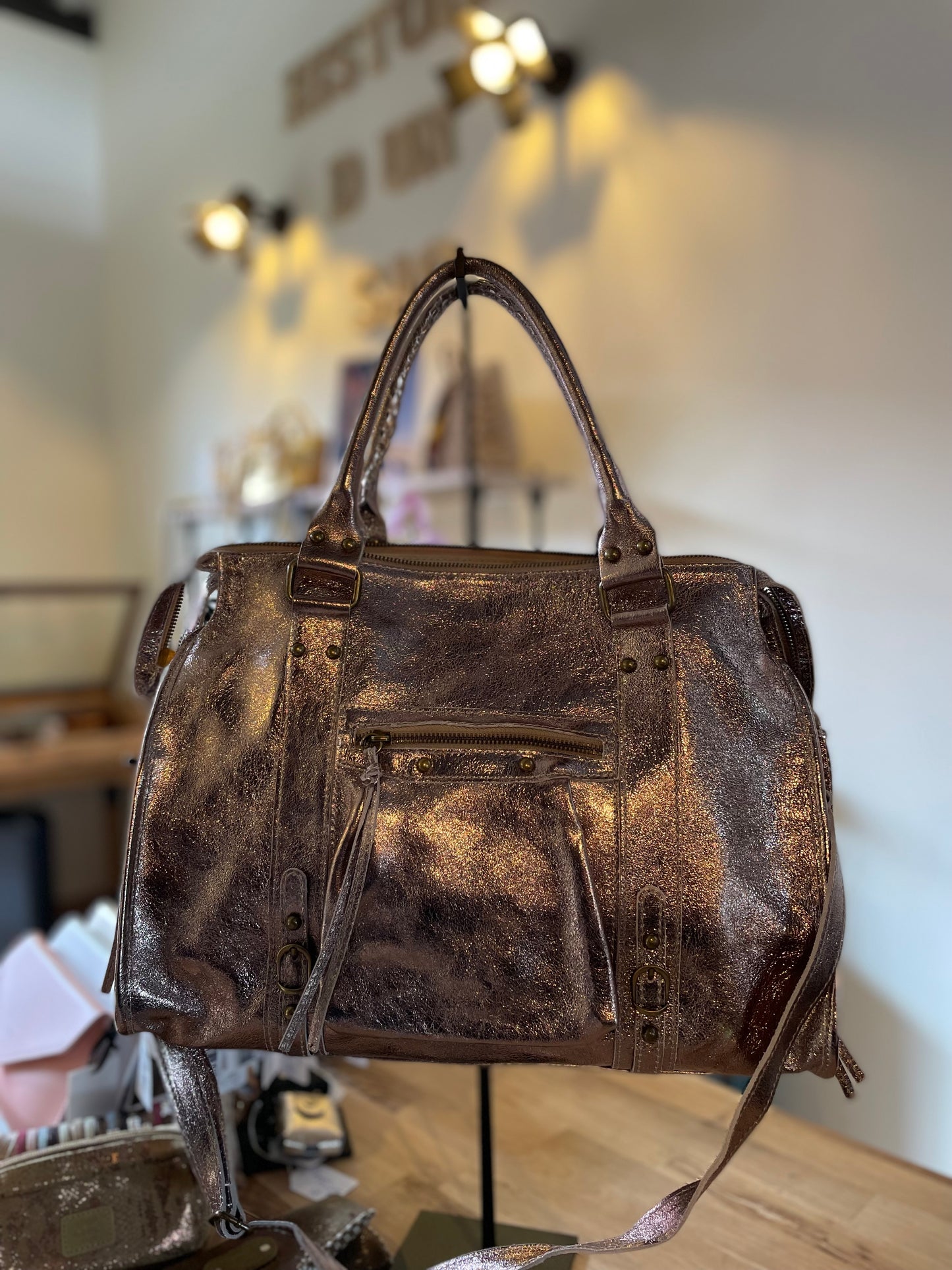 Sac Amandine en cuir bronze irisé grand format