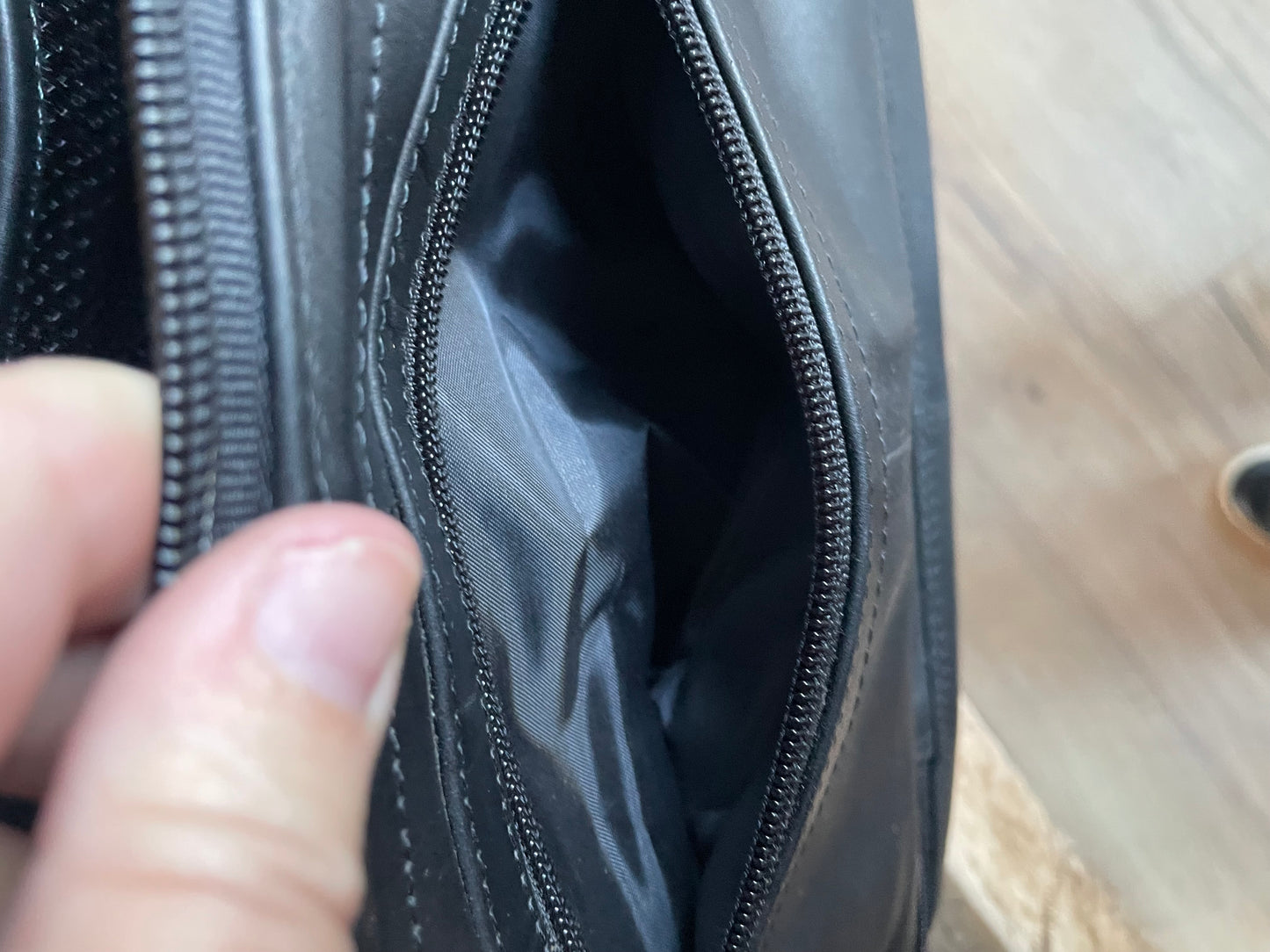 Trousse de toilette en cuir noir - Greenwood