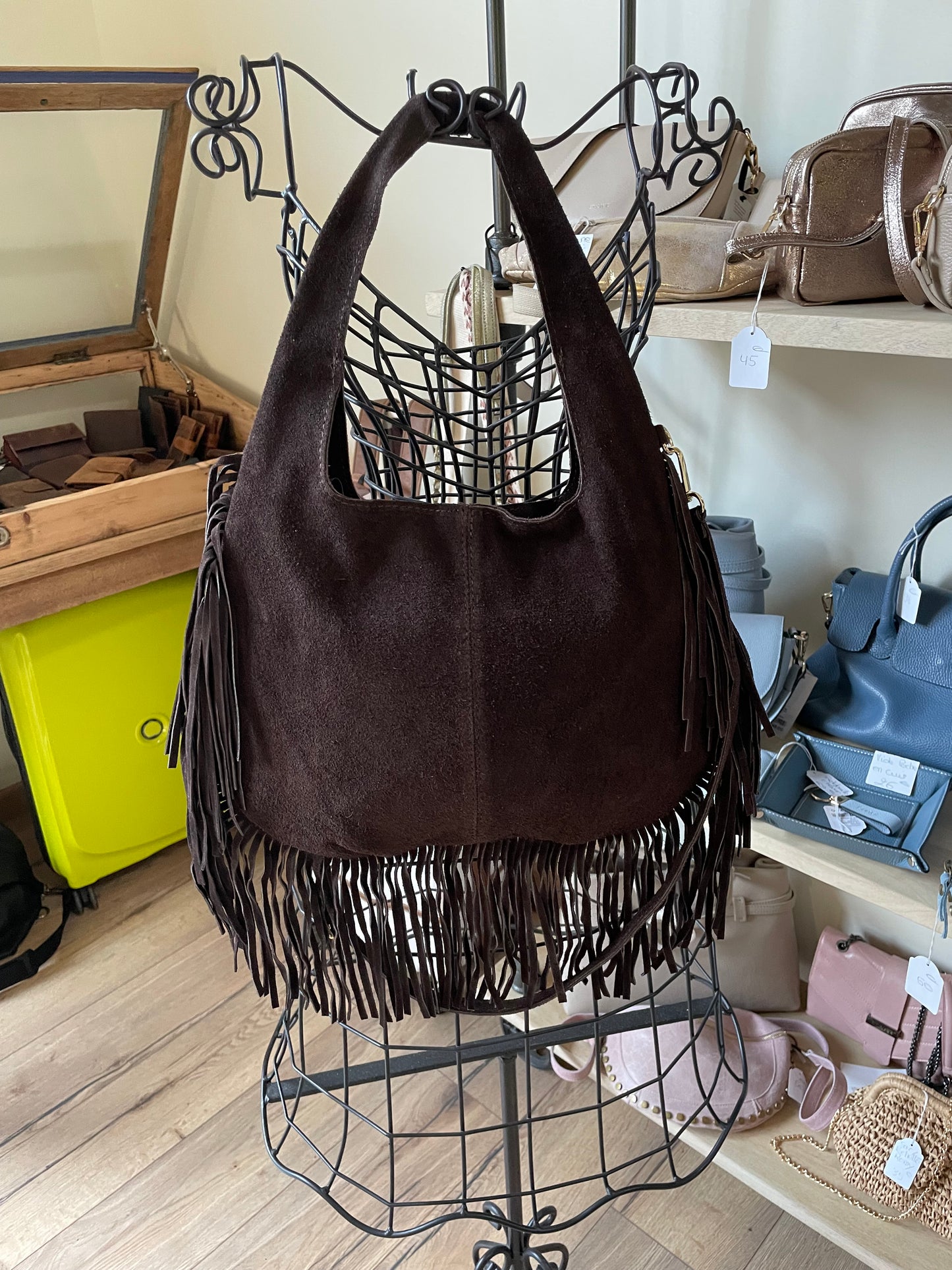 Sac Giulia en cuir suédé et franges (coloris brun foncé)