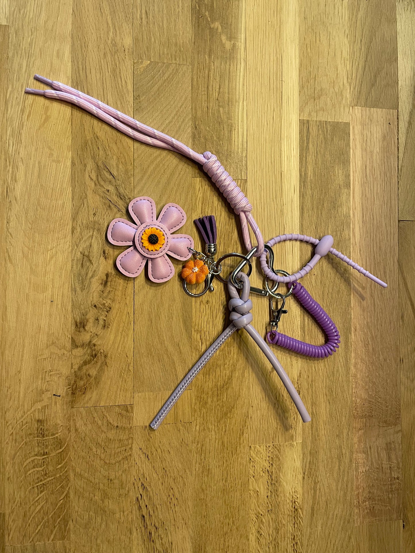 Bijou de sac Fleur violette