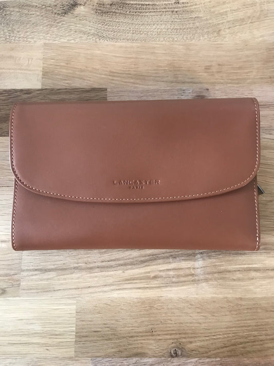 Portefeuille Compagnon en cuir lisse - ligne Paris PM- LANCASTER camel