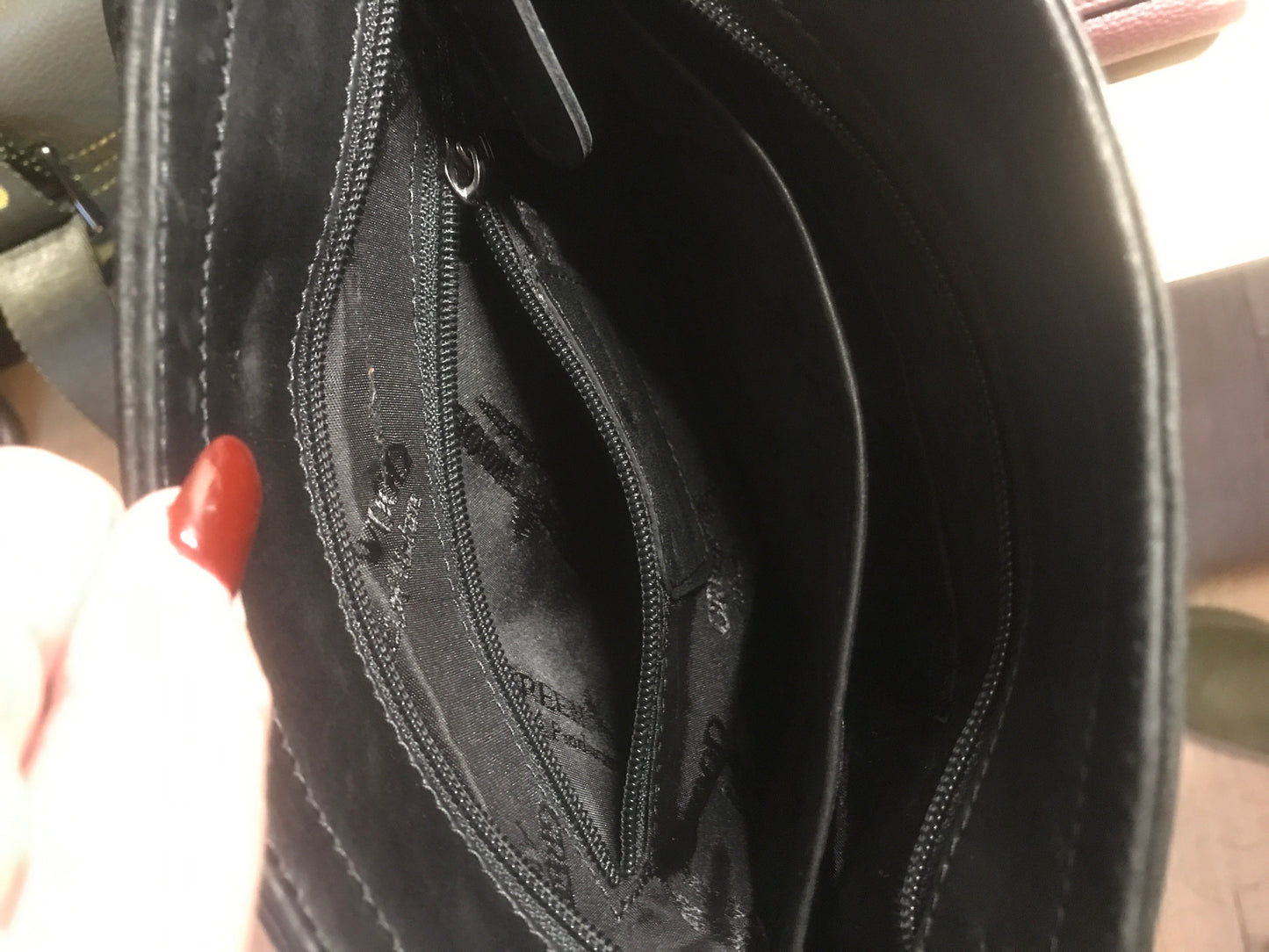 Sac bandoulière en cuir noir Nico - Greenwood
