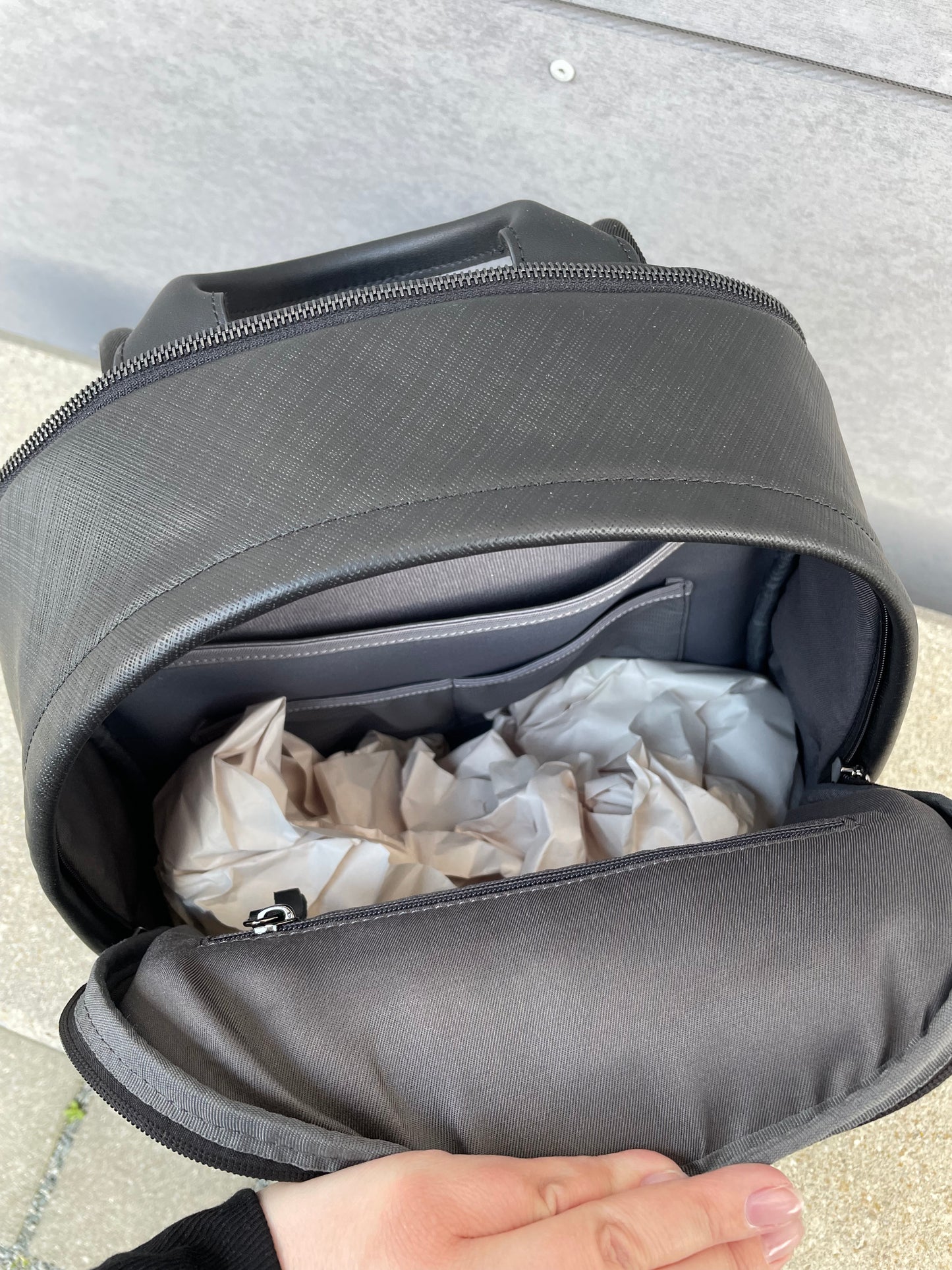 Sac à dos business en cuir Ligne Flèche 2 compartiments + PC 15’´- ETRIER