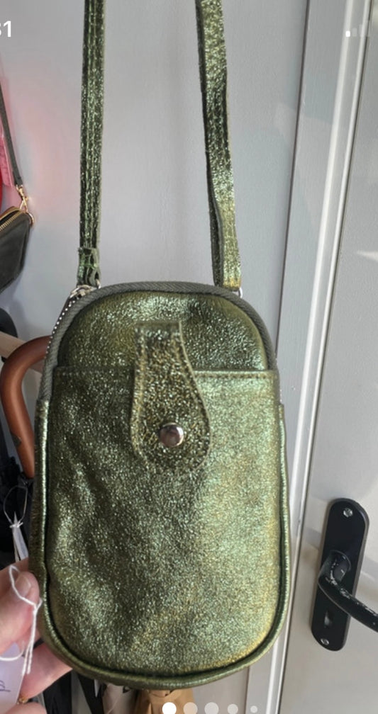 Porte téléphone en cuir irisé vert kaki