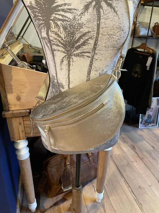 Banane xl en cuir irisé Or