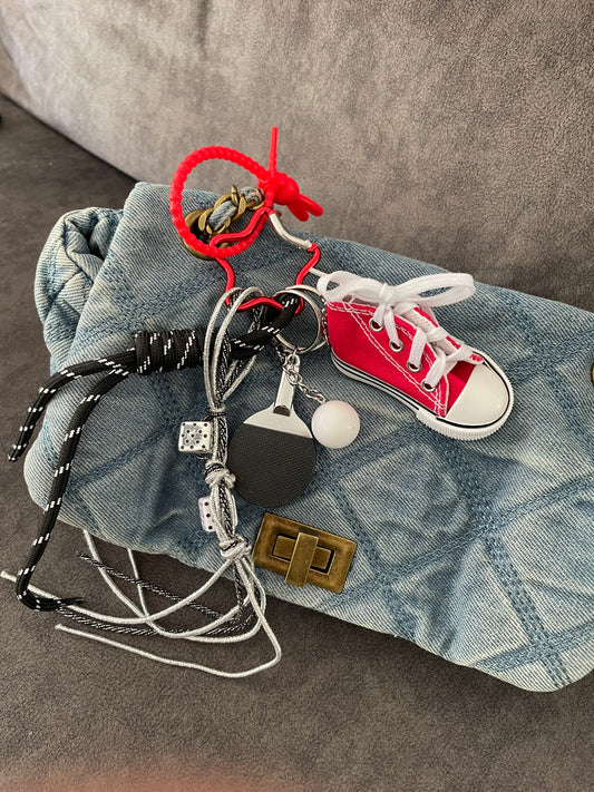 Bijou de sac - converse rouge