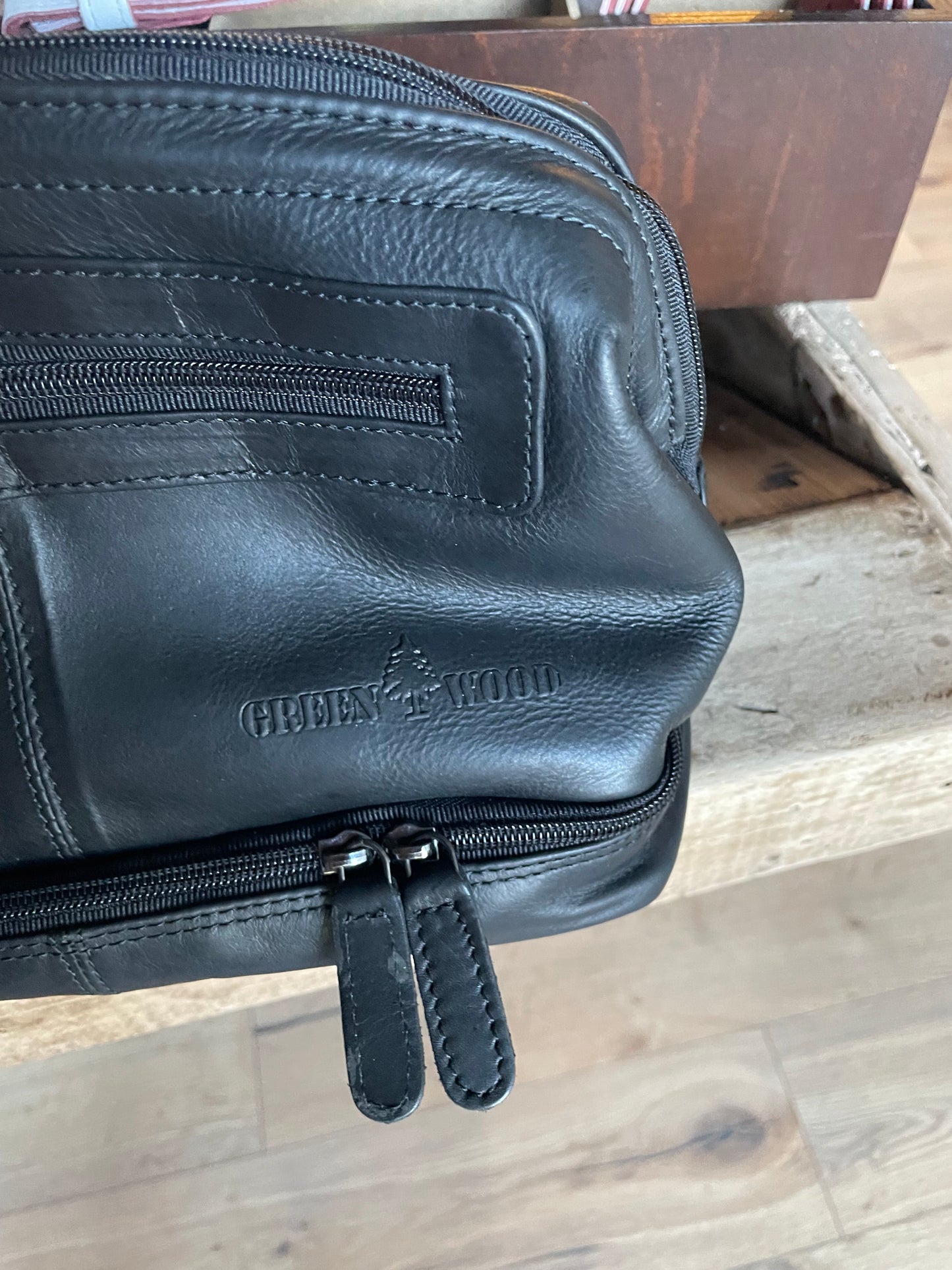 Trousse de toilette en cuir noir - Greenwood