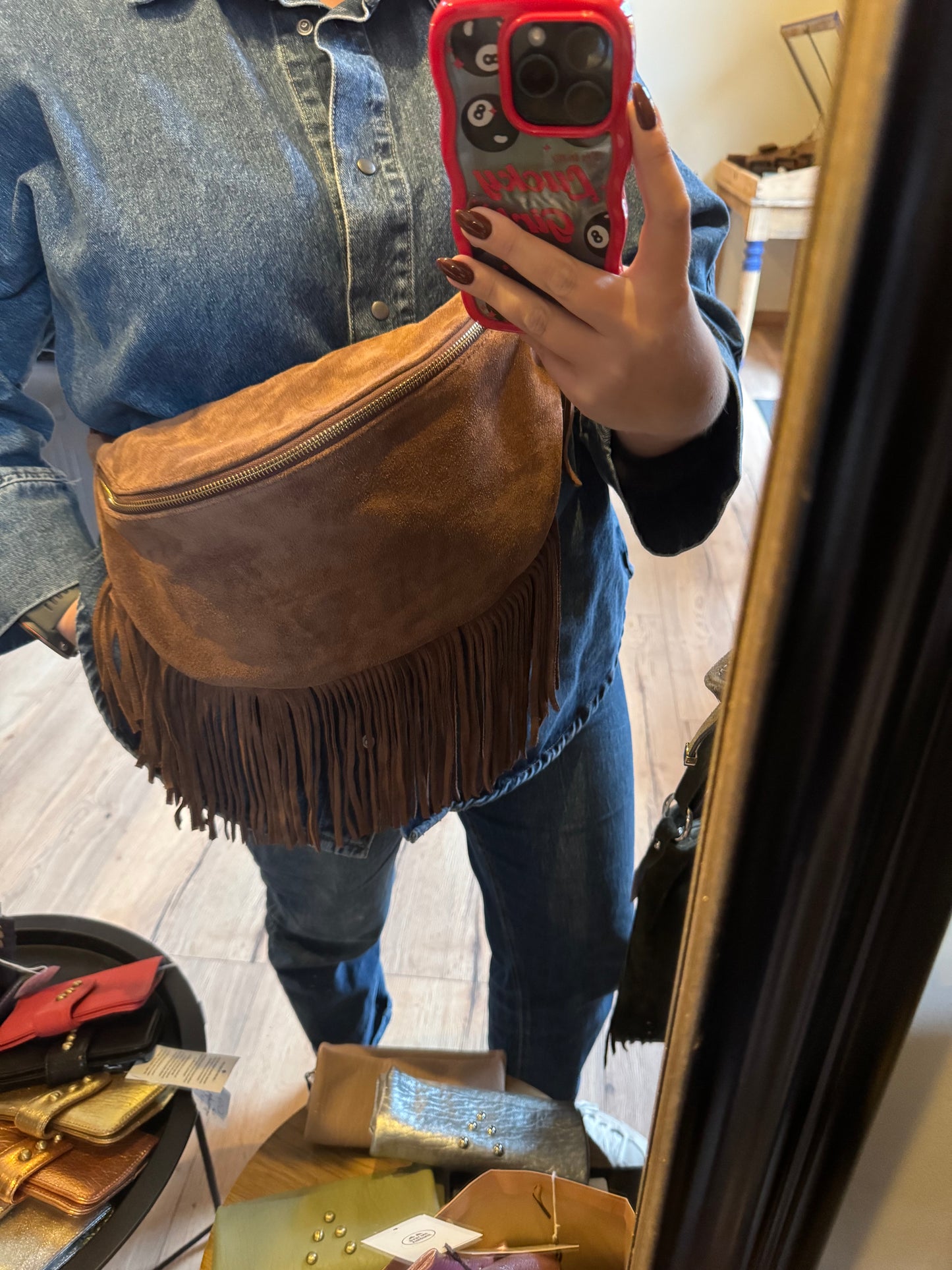 Banane Happy en daim et cuir grainé avec franges coloris marron