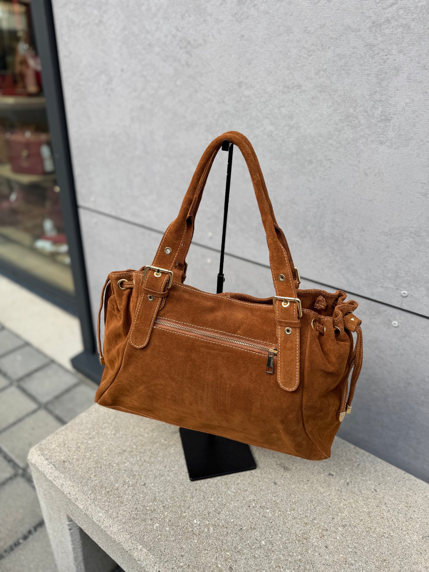 Sac Carla en cuir suédé coloris cognac
