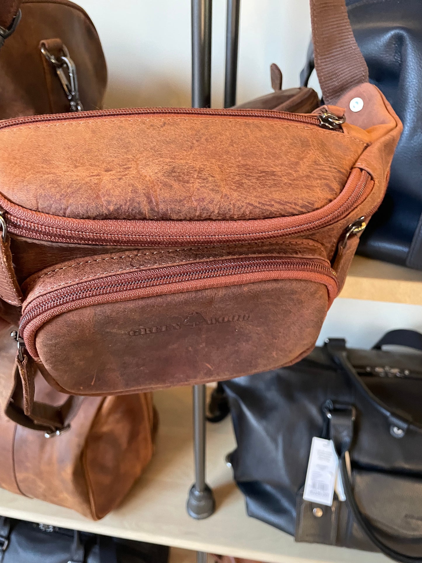 Sac banane Julien en cuir au look vintage marron/rouge (mixte)
