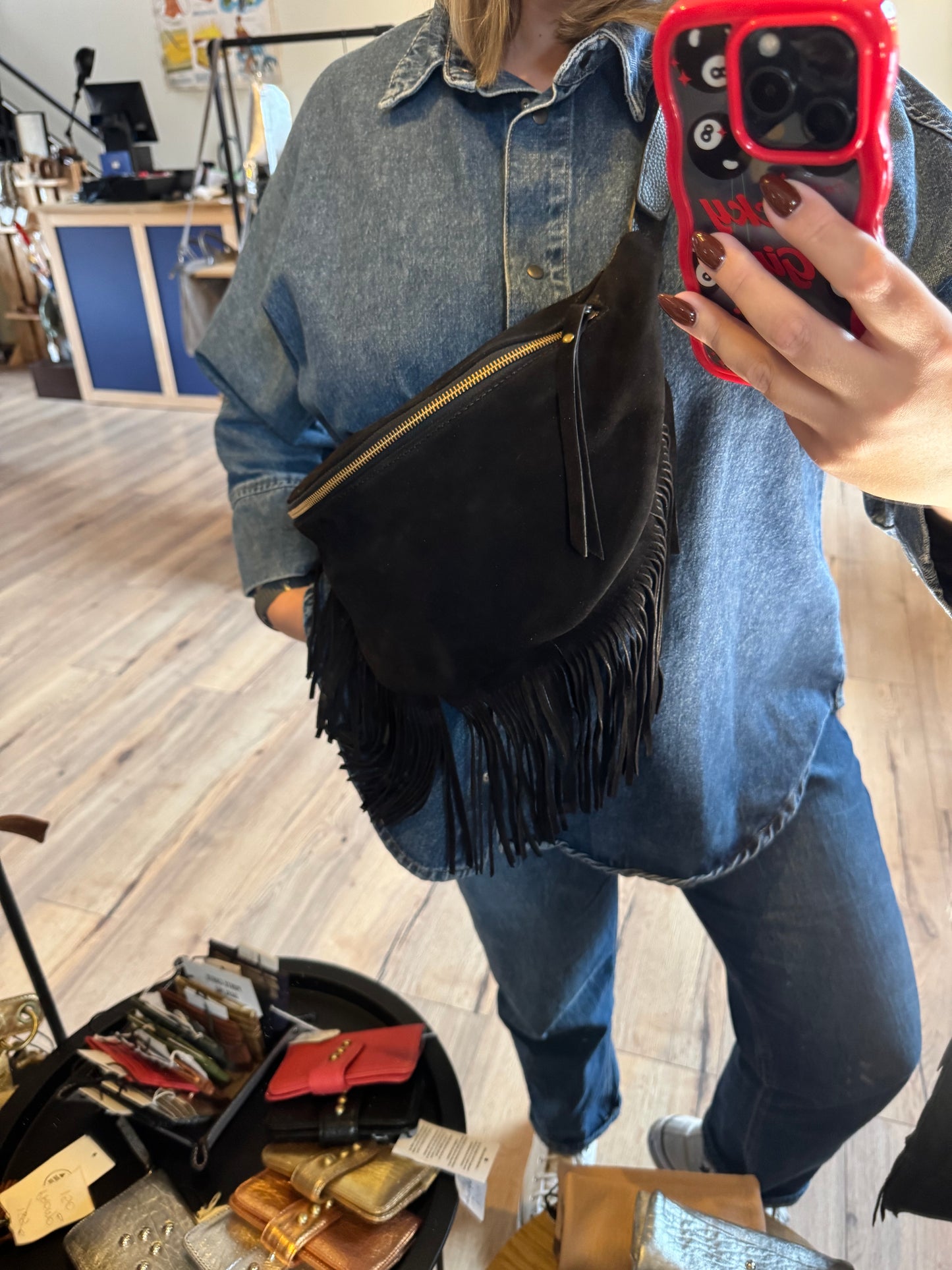 Banane Happy en daim et cuir grainé avec franges coloris noir