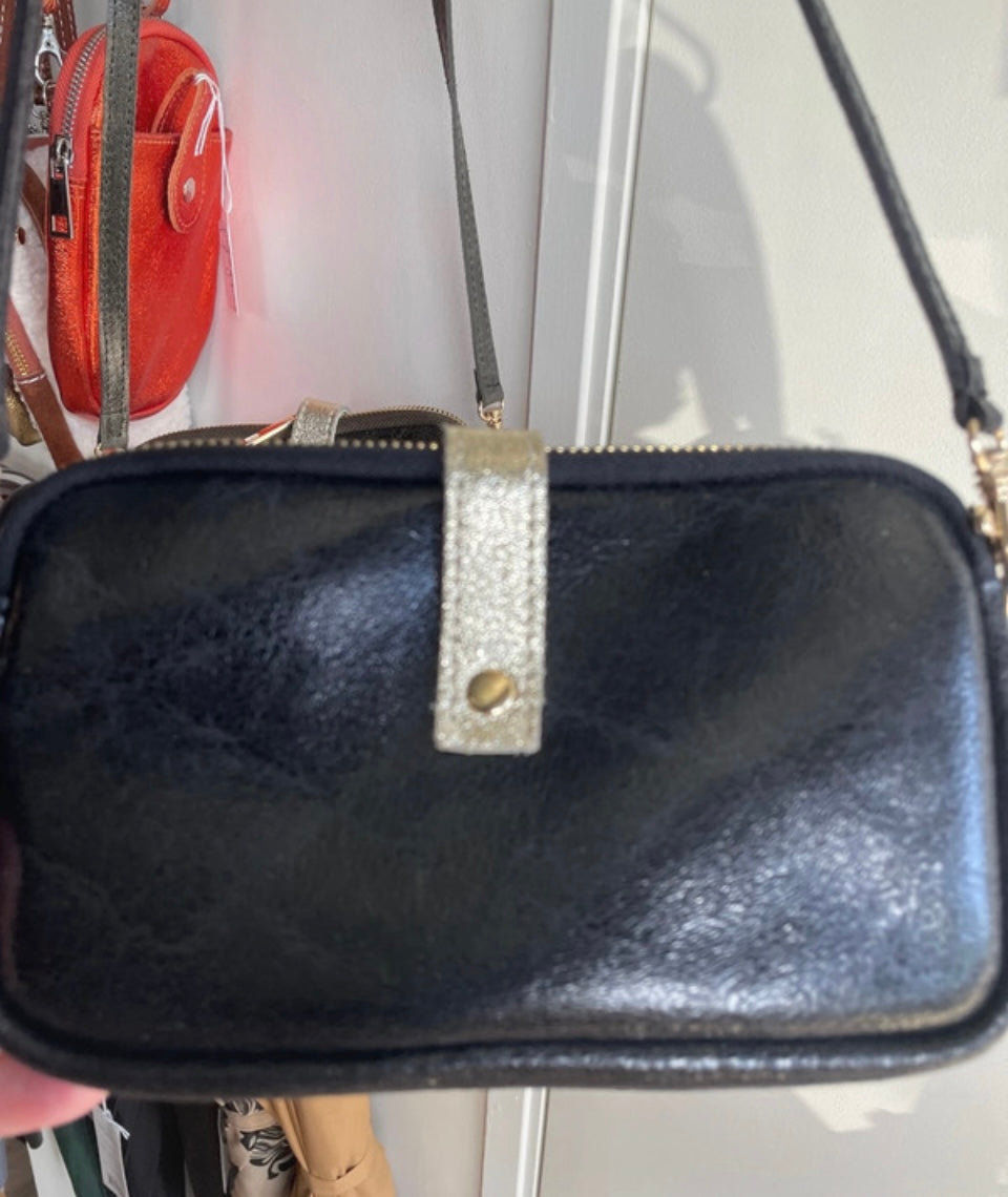 Porte téléphone en cuir noir et doré