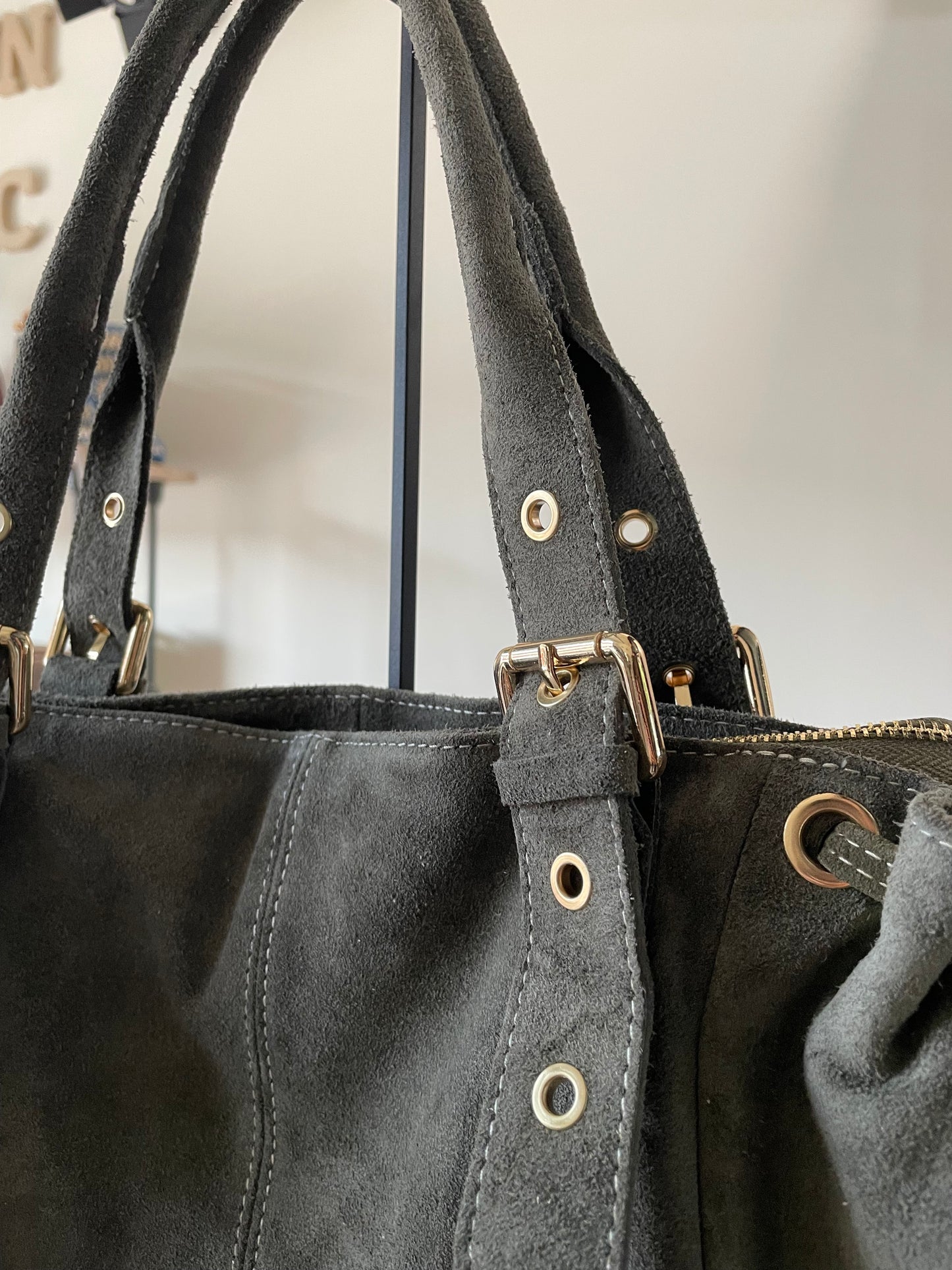 Sac Carla en cuir suédé (coloris kaki)