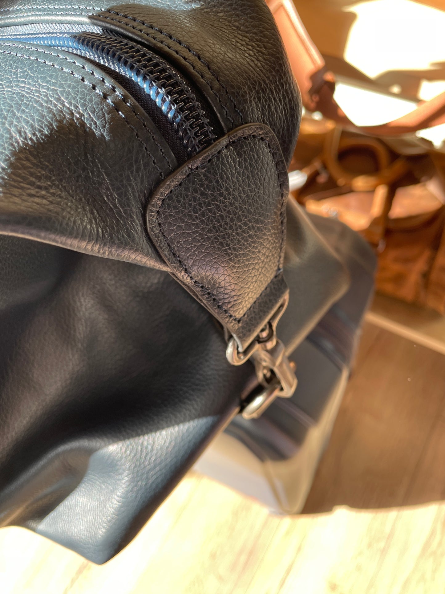 Sac de voyage Flandres en cuir marine - Étrier