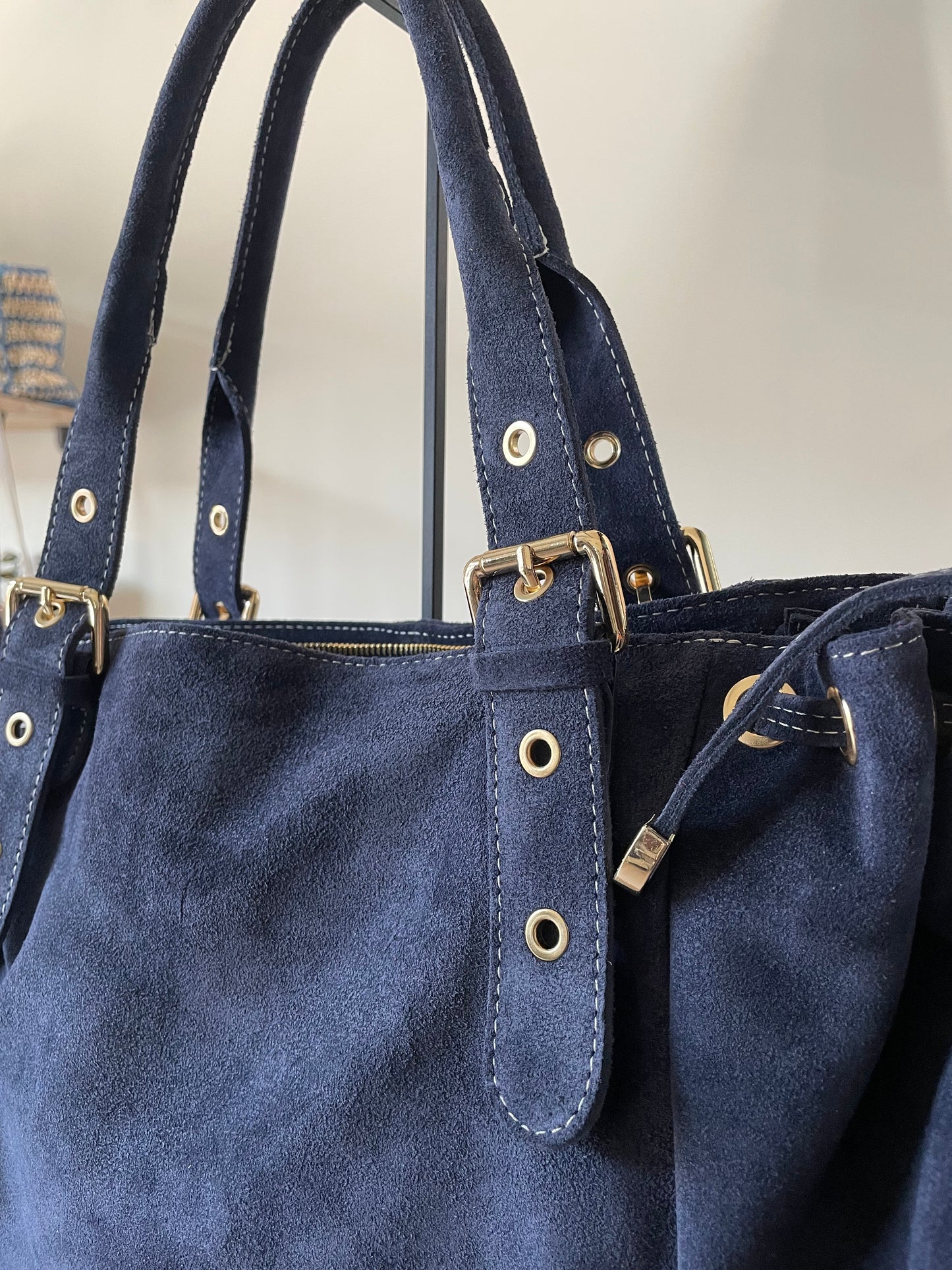 Sac Carla en cuir suédé (coloris bleu foncé)
