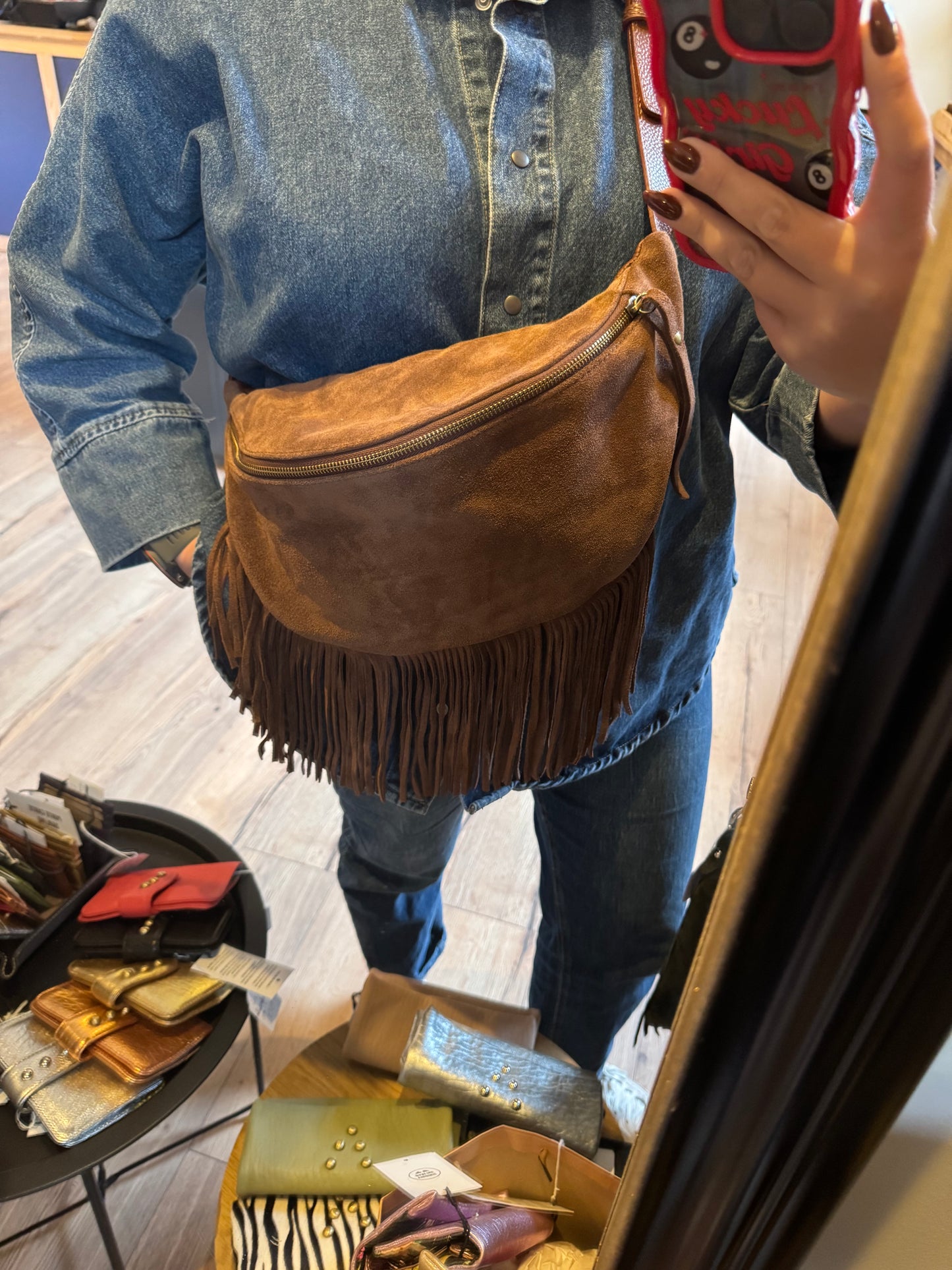 Banane Happy en daim et cuir grainé avec franges coloris marron