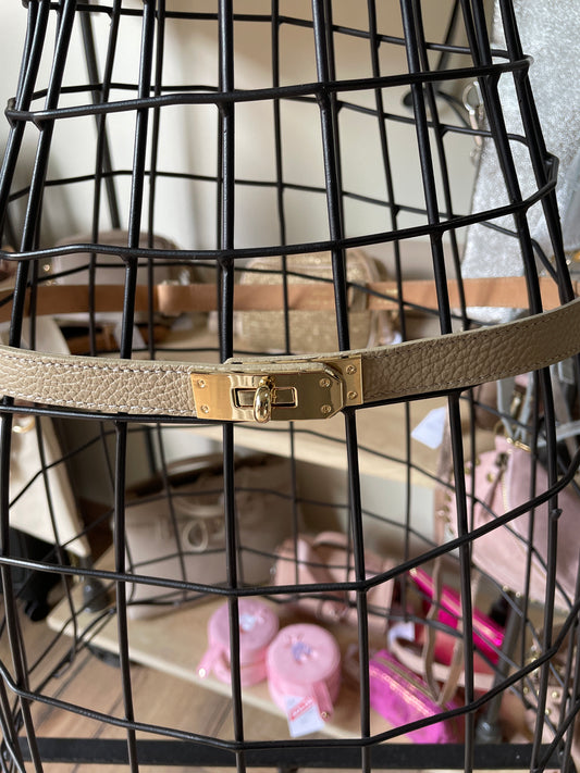 Ceinture Hanna en cuir grainé coloris taupe