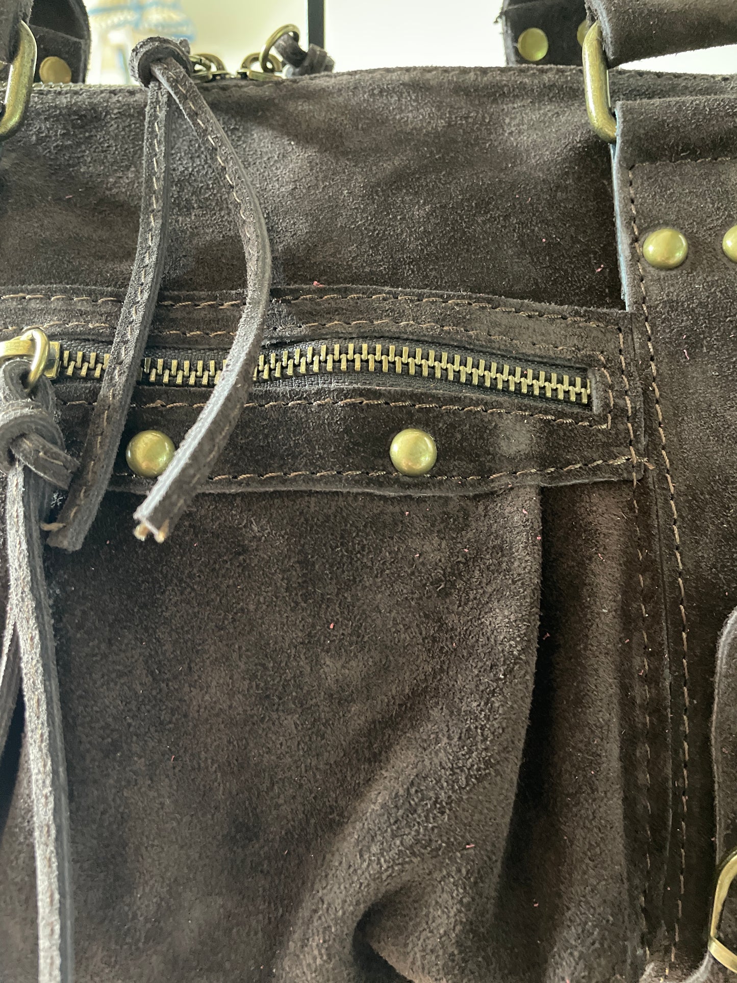 Sac Amandine moyen en cuir suédé (coloris brun foncé)