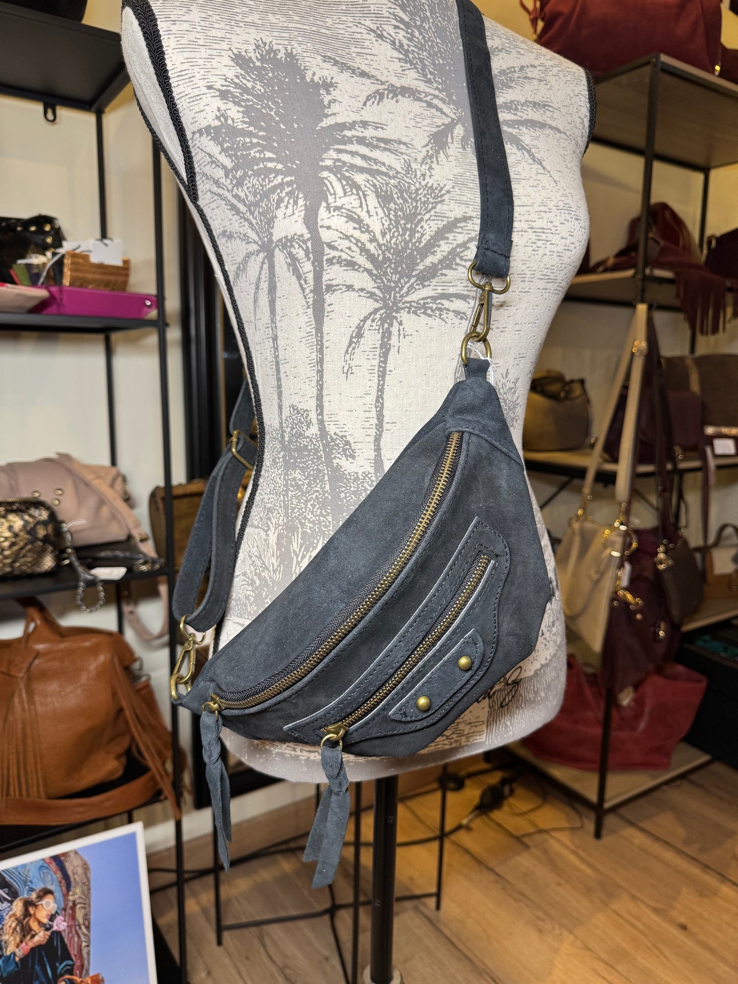 Banane Alda en daim noir